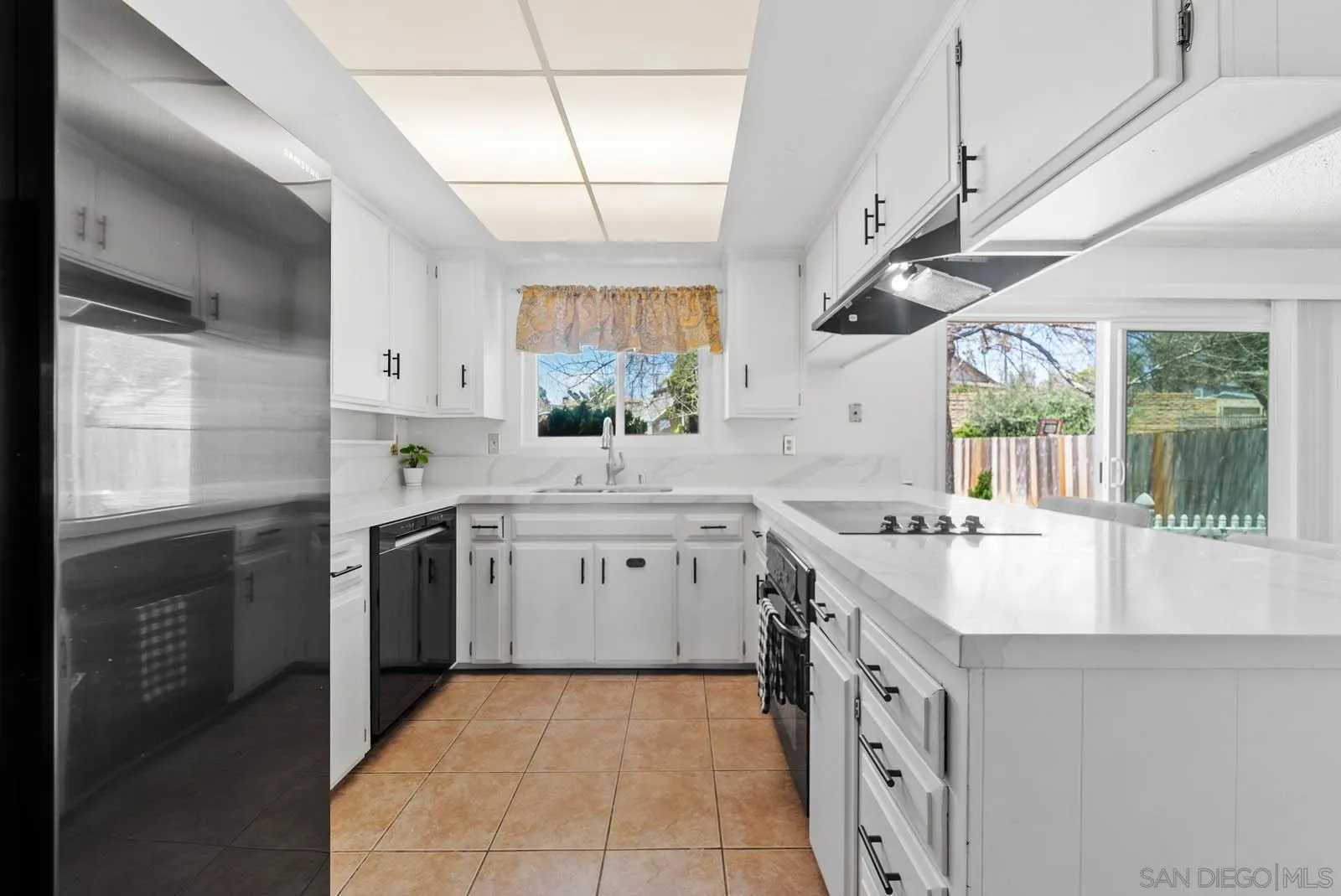 https://cdn.realtyfeed.com/cdn/127/250033488/ed8504abc552faecd954b8df1aee4ac1.webp