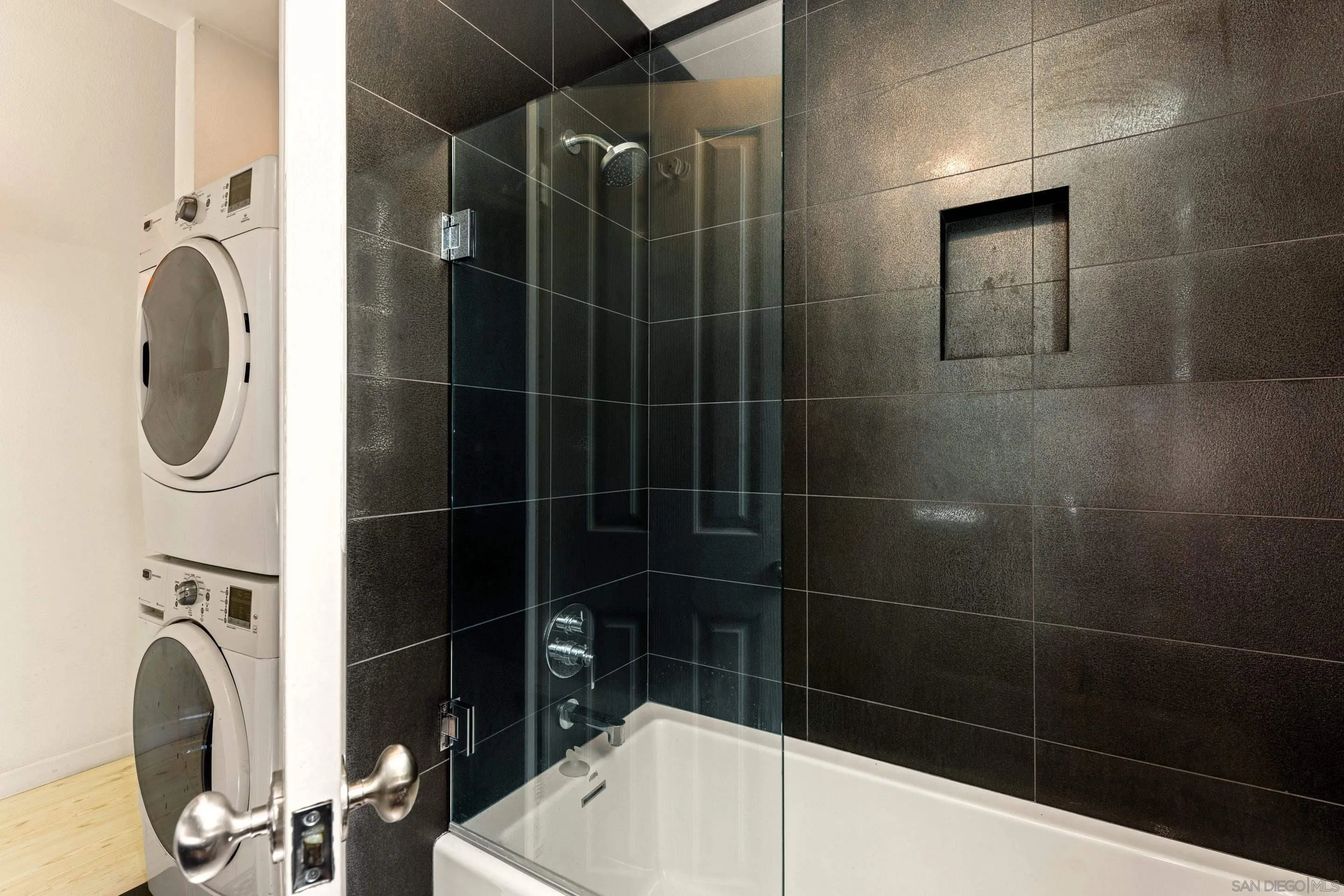 Photo #14: 250033490 Listing: Photo #14