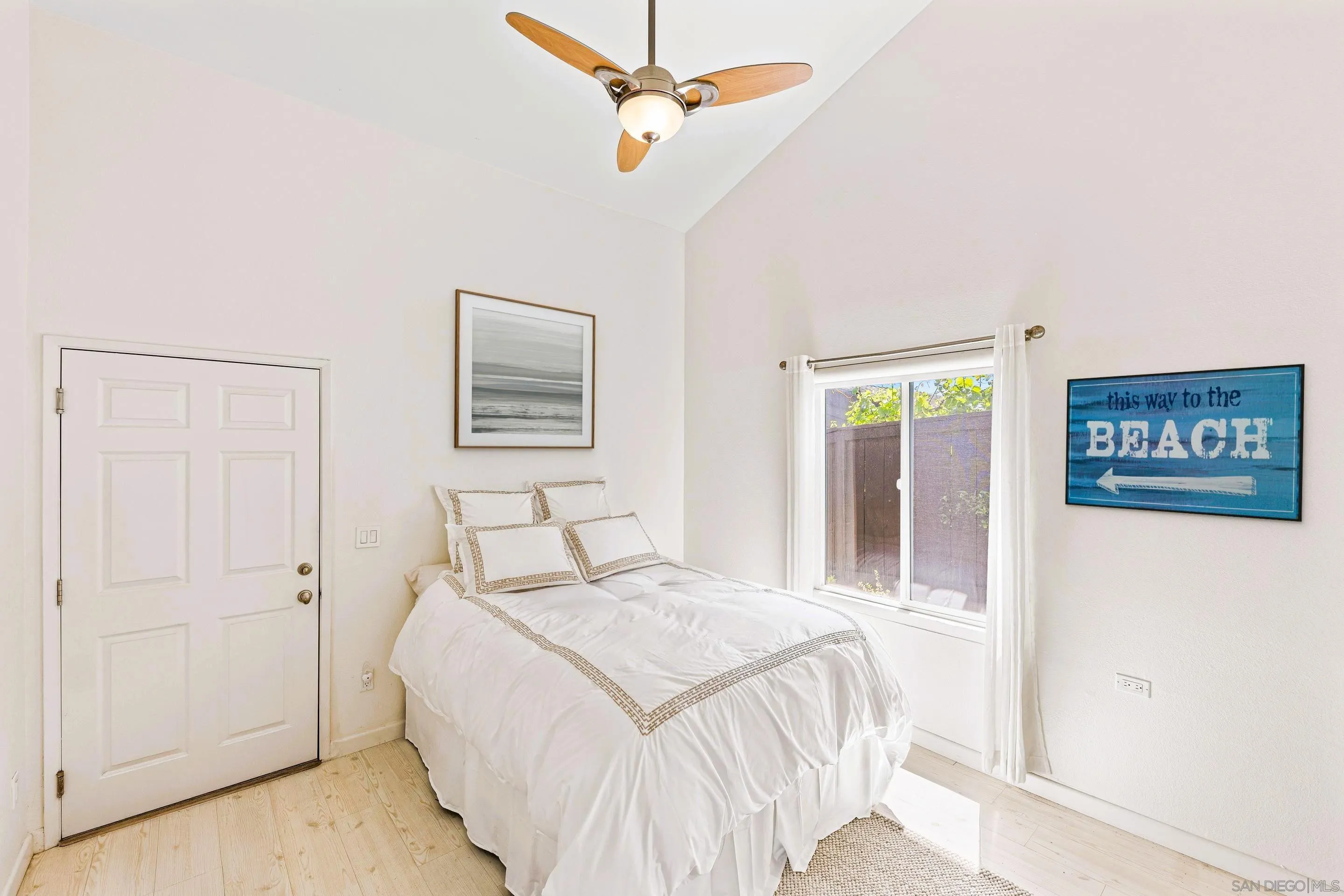 Photo #12: 250033490 Listing: Photo #12