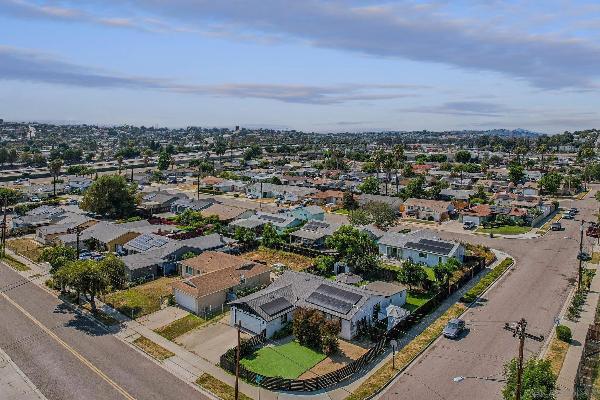 https://cdn.realtyfeed.com/cdn/127/250033494/15bfb252a2cdaffe7178bb3e6f2efe4f.webp