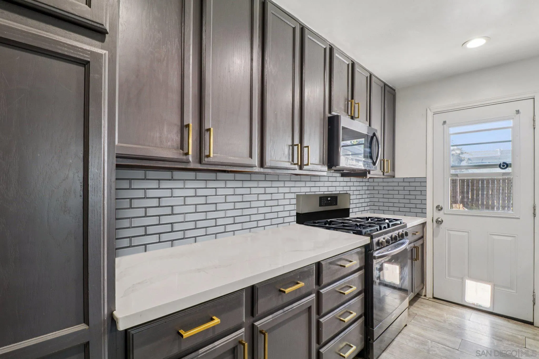 https://cdn.realtyfeed.com/cdn/127/250033494/c0df3cc6db45fc82fb332c6d0fb8cce6.webp