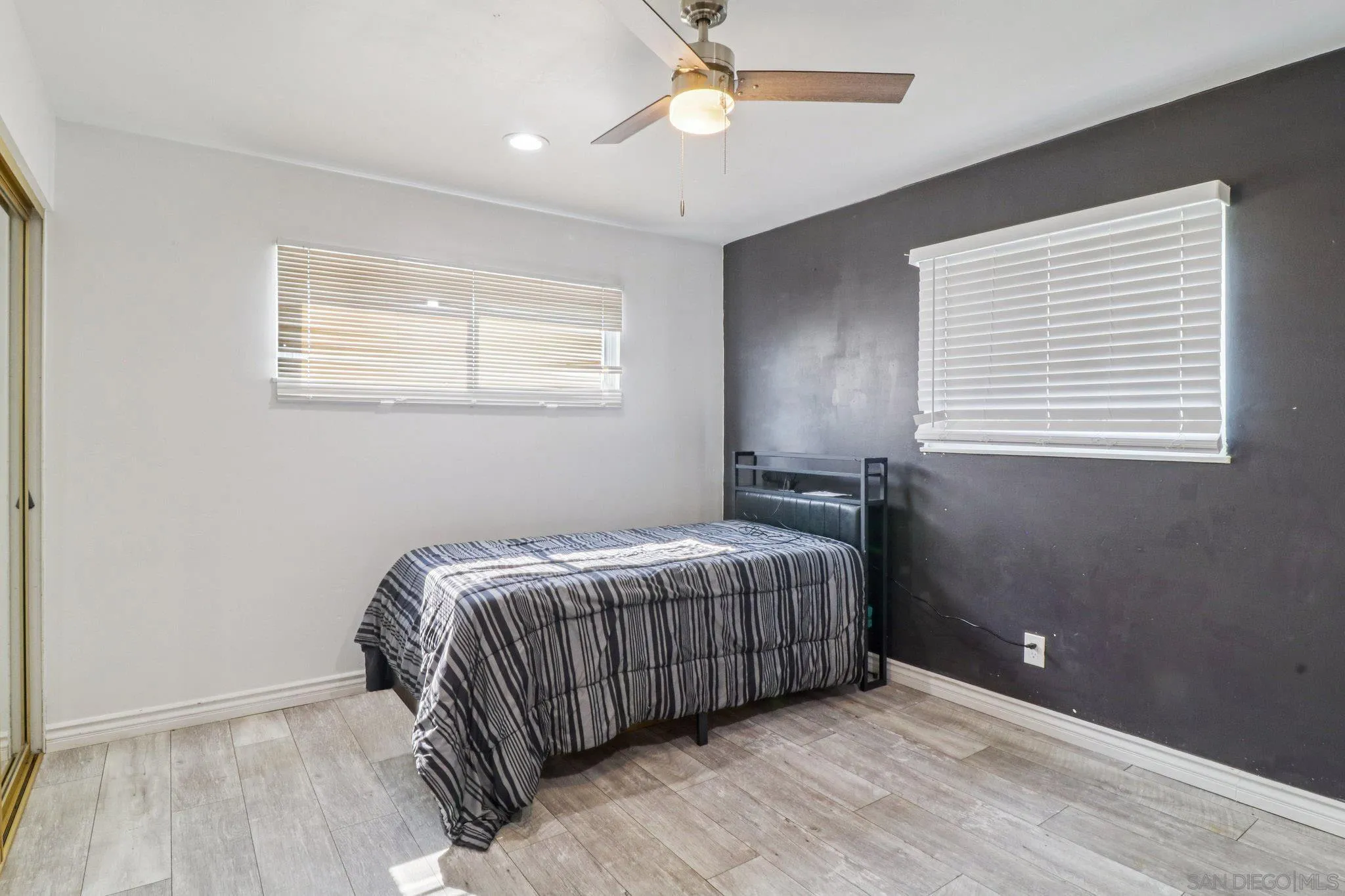 https://cdn.realtyfeed.com/cdn/127/250033494/c5b908613f4764a87ed1a4d3a8f19371.webp