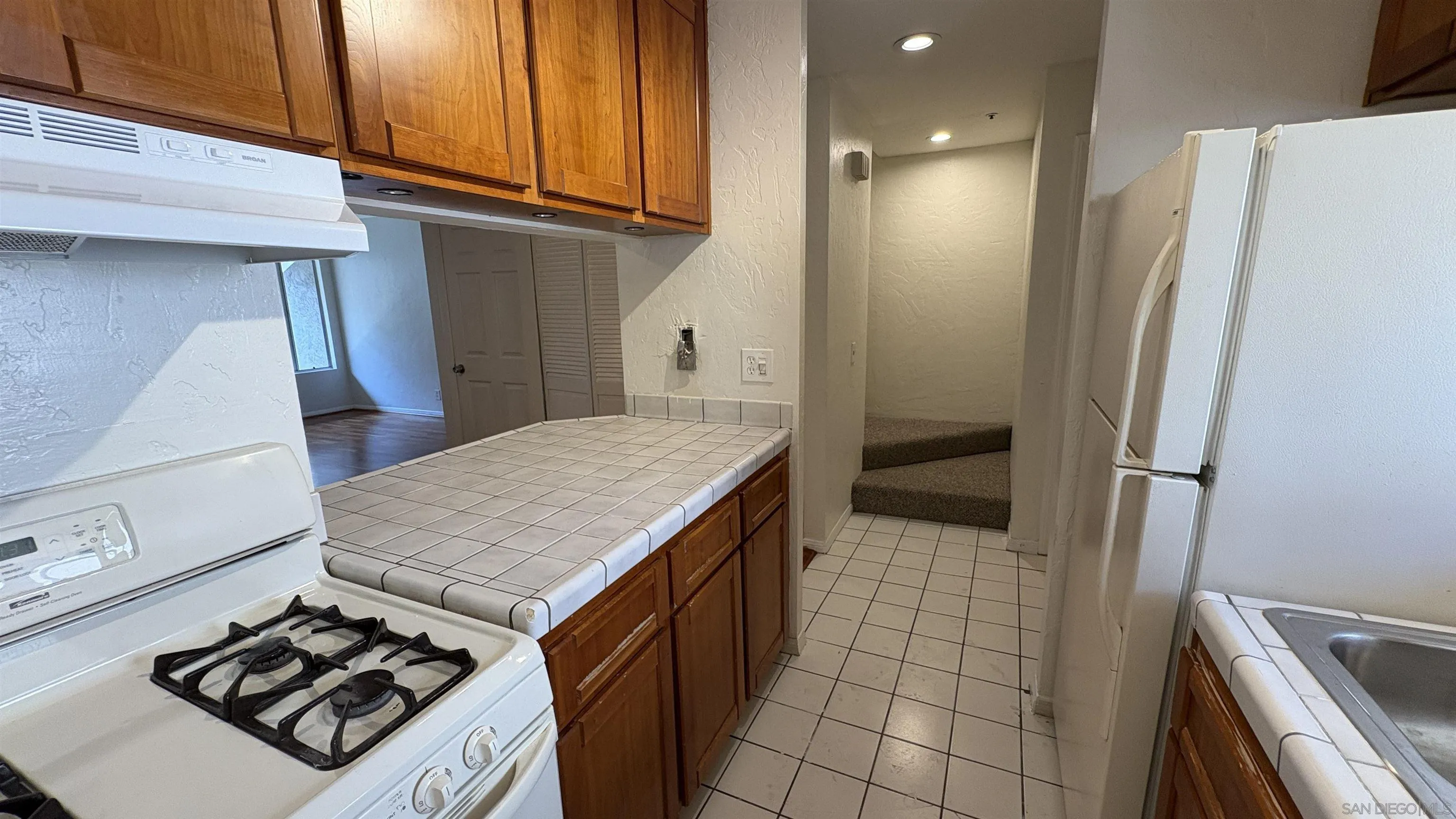 Photo #17: 250033500 Listing: Photo #17