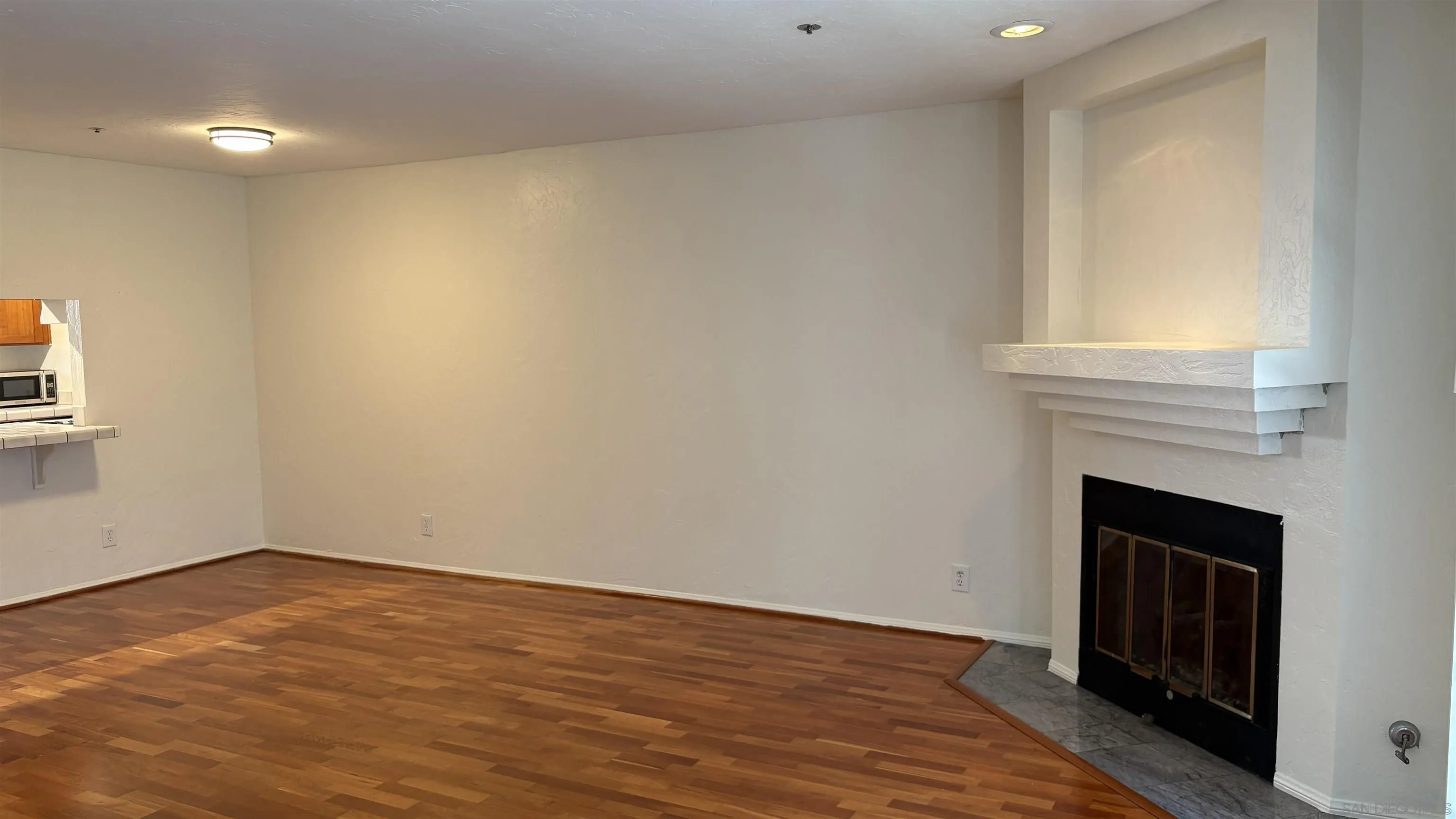 Photo #11: 250033500 Listing: Photo #11