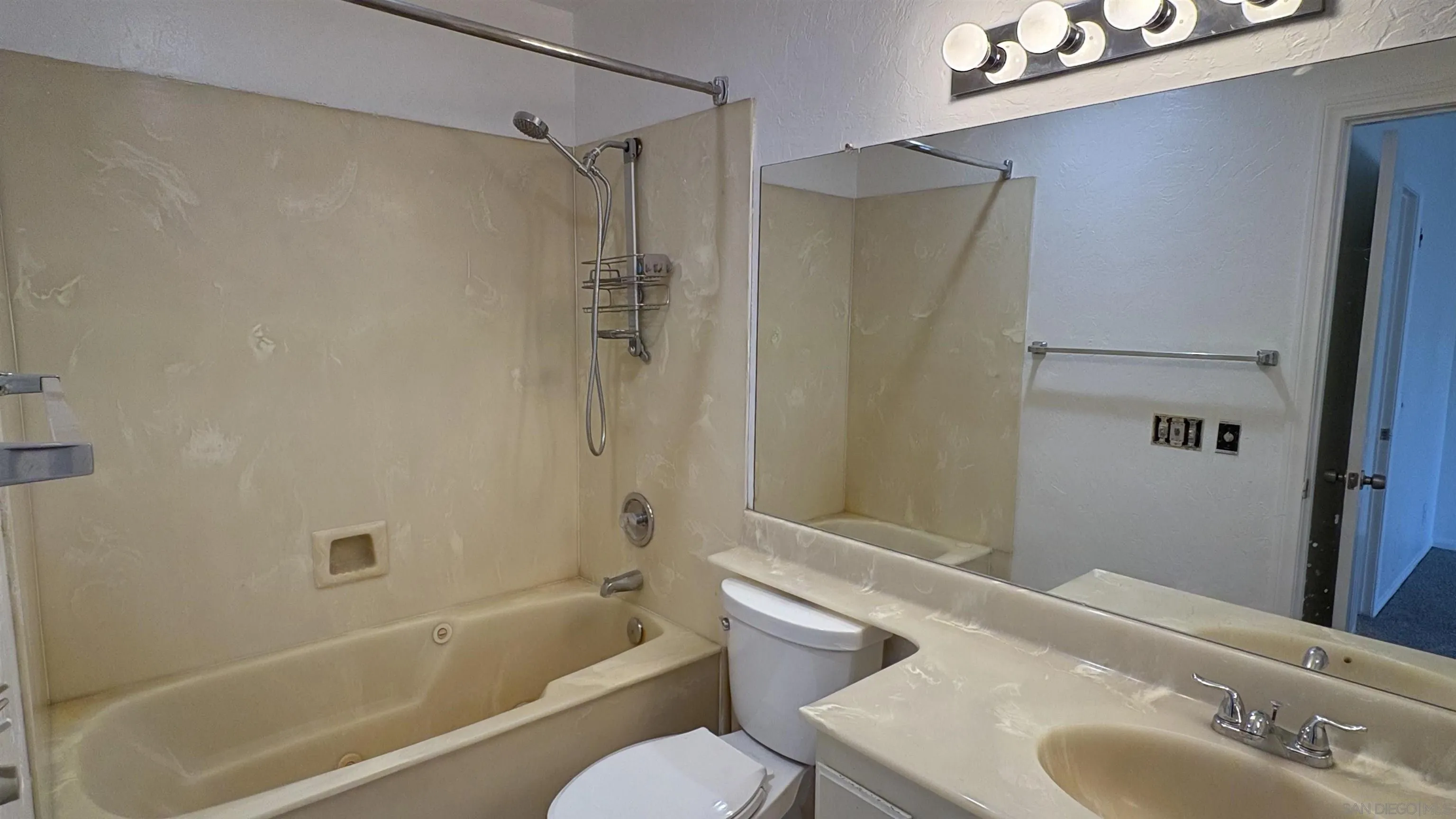 Photo #37: 250033500 Listing: Photo #37