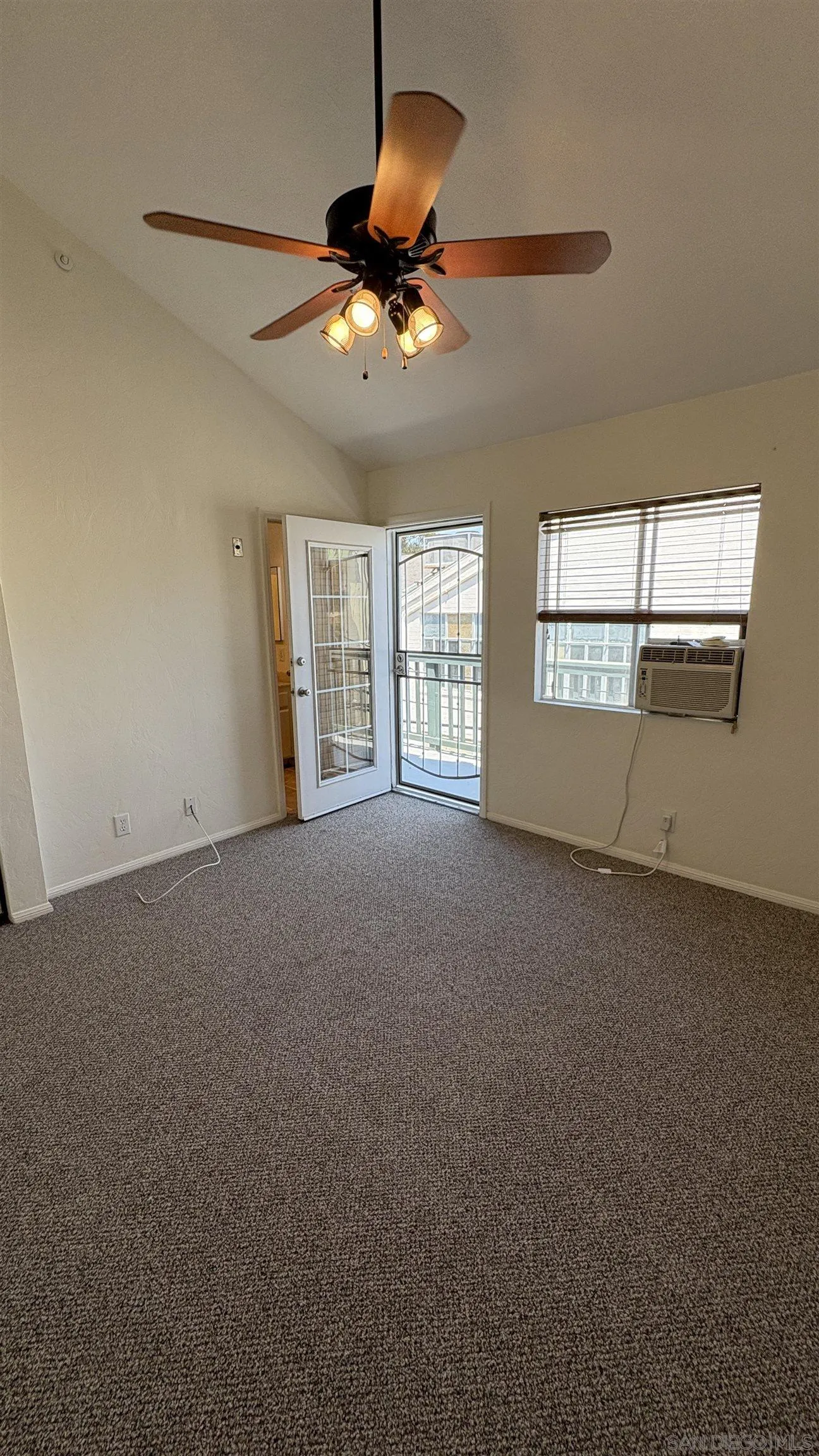Photo #27: 250033500 Listing: Photo #27
