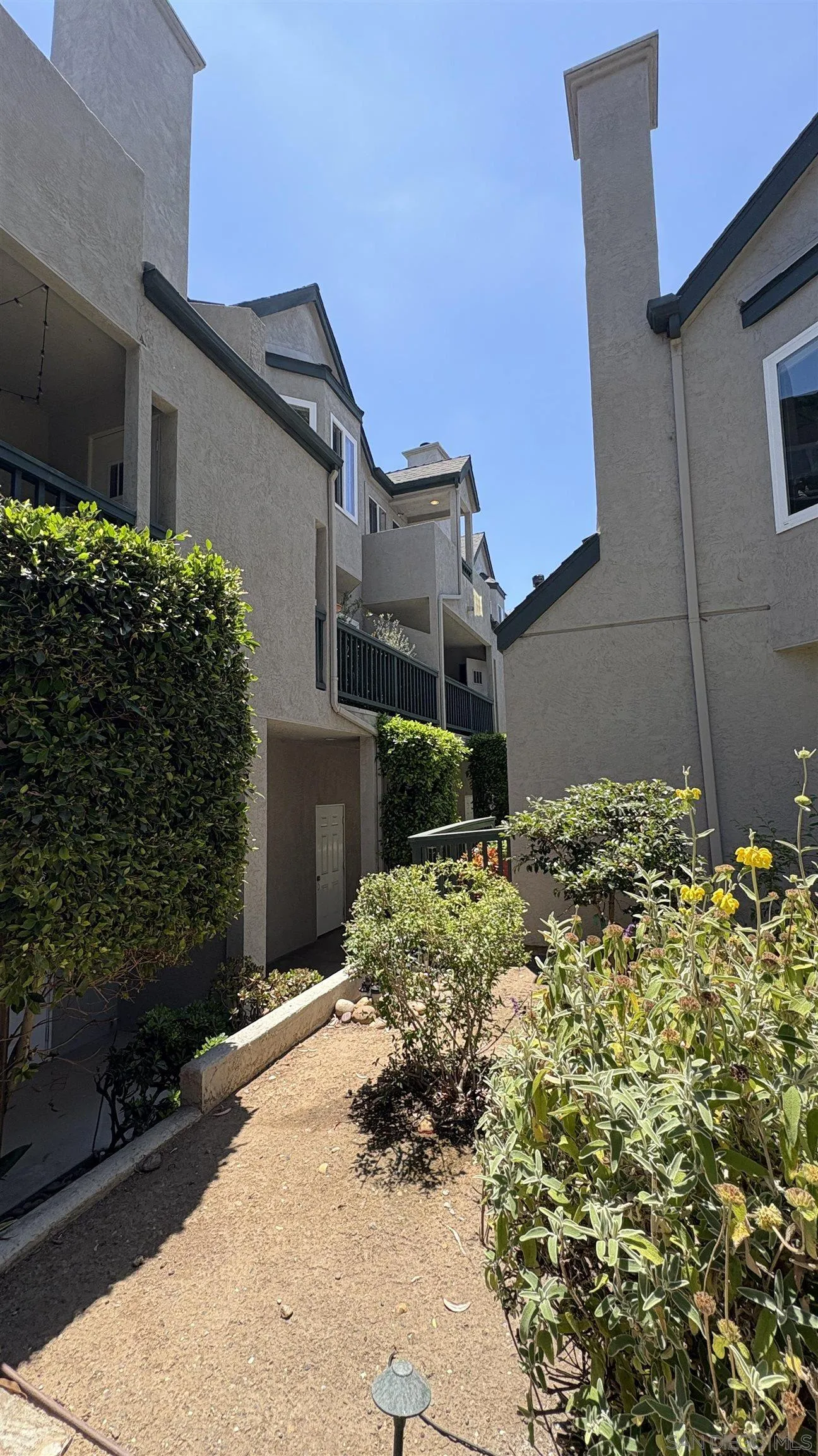 Photo #5: 250033500 Listing 