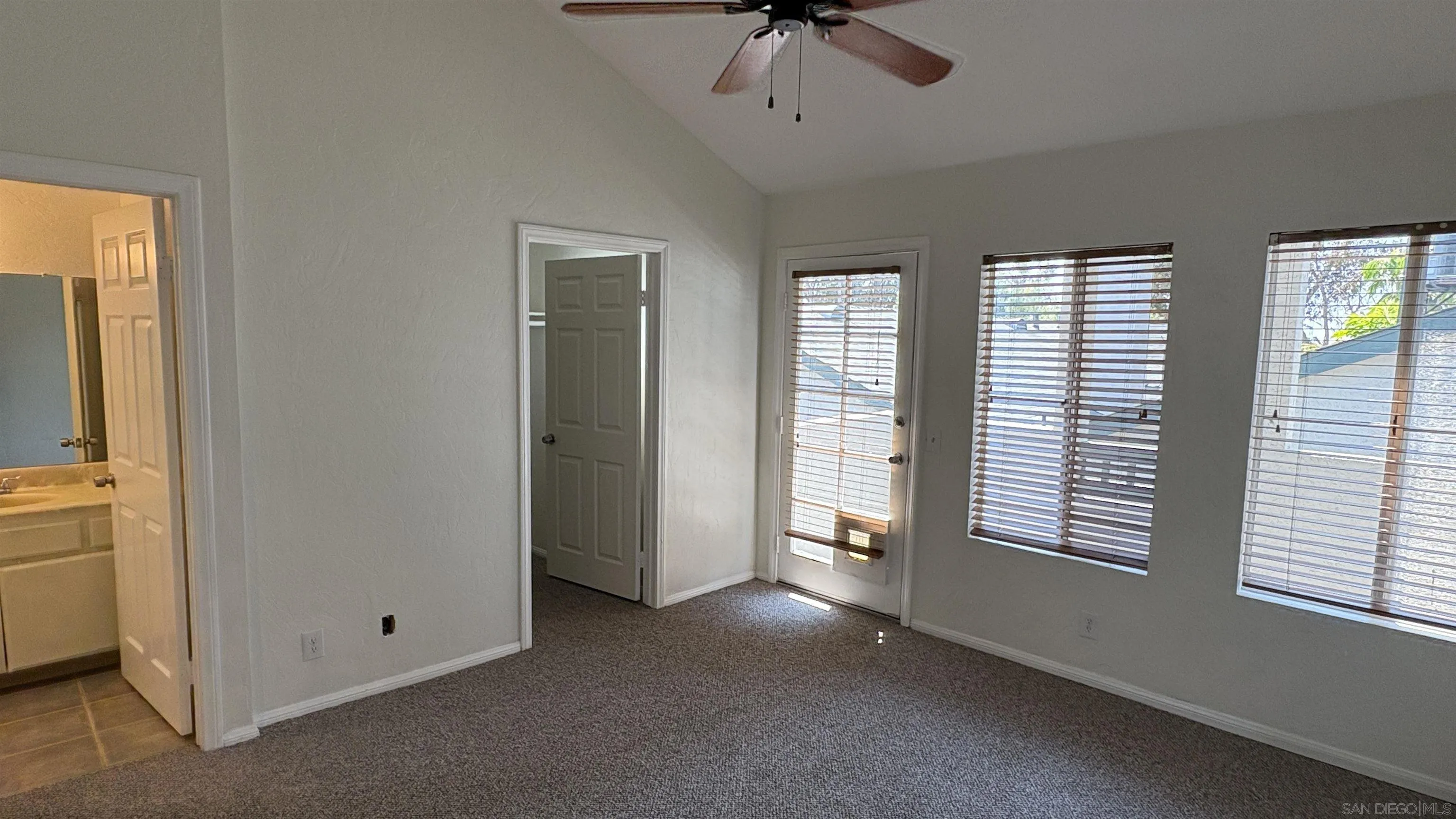Photo #33: 250033500 Listing: Photo #33