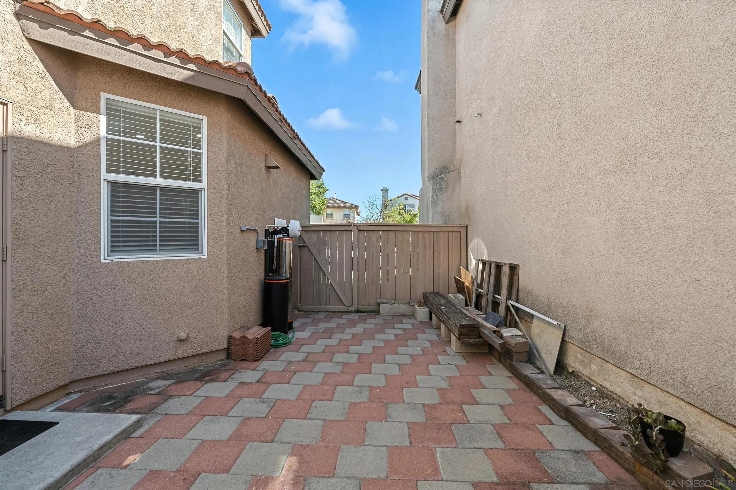 https://cdn.realtyfeed.com/cdn/127/250033505/affc56d66789f4ffb18ba32befd2b14f.webp