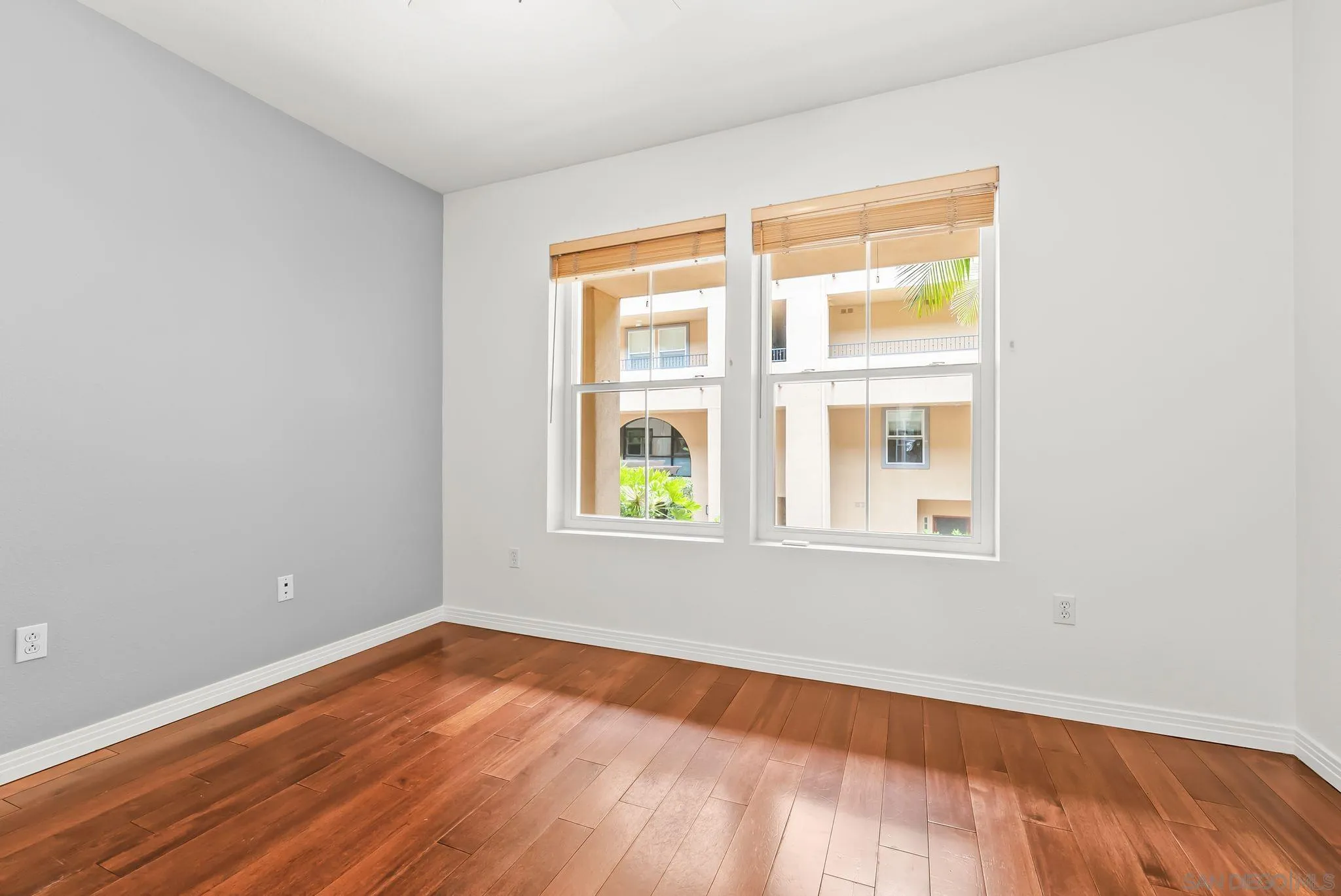 https://cdn.realtyfeed.com/cdn/127/250033509/96c6abf091d0f4e5517f53239dfe2bdb.webp