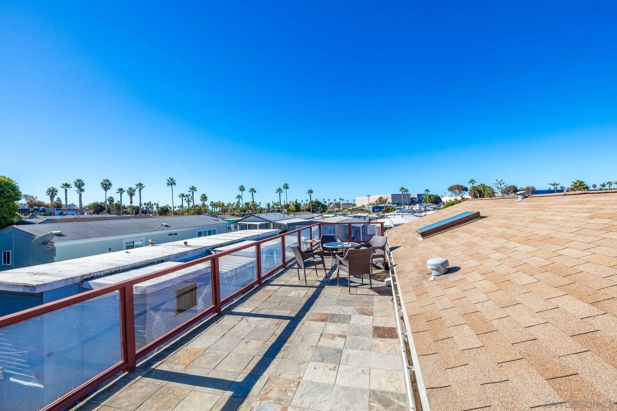 https://cdn.realtyfeed.com/cdn/127/250033515/1c122241b1f844e0904bc876196b4b4c.webp