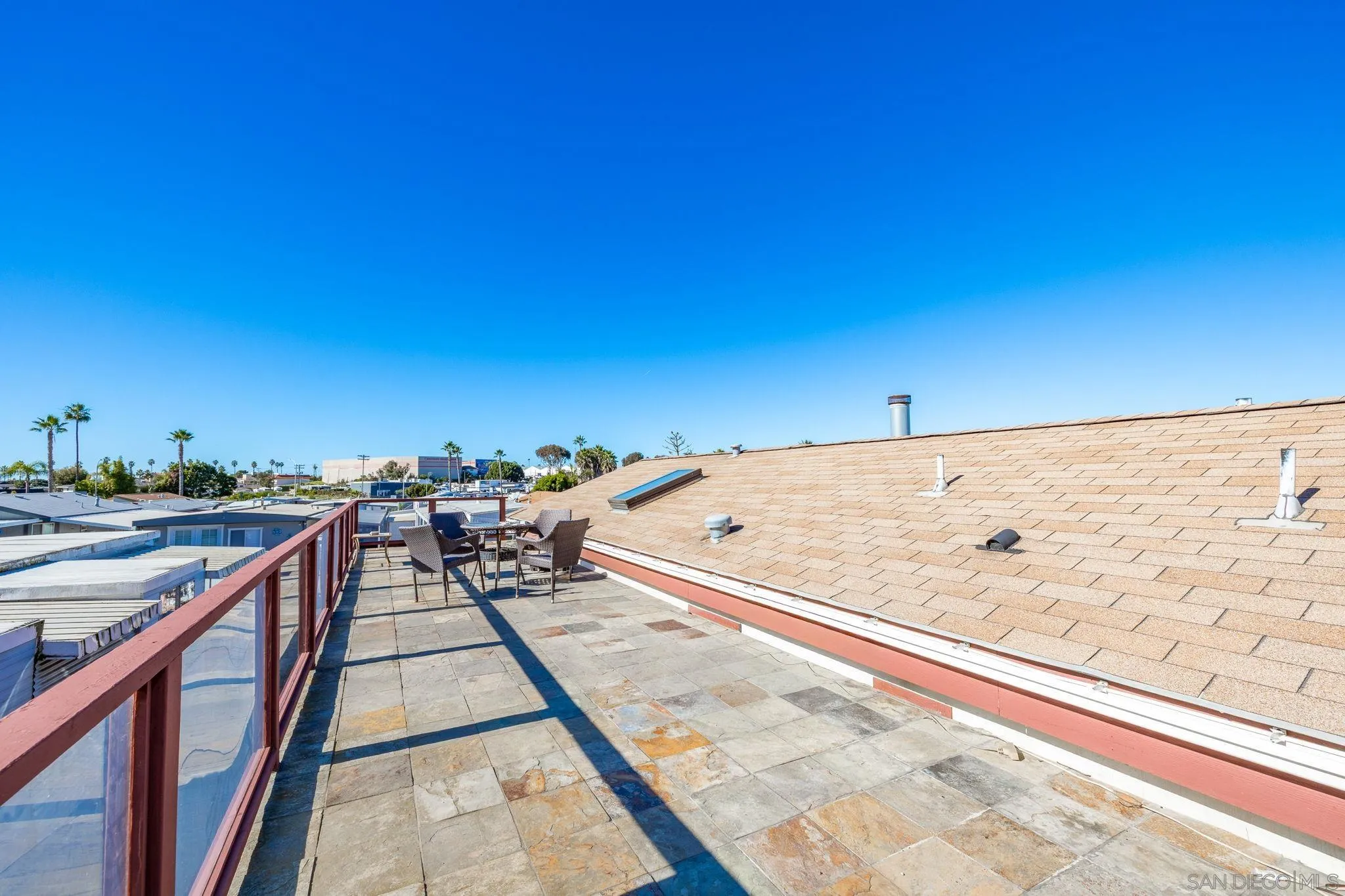 https://cdn.realtyfeed.com/cdn/127/250033515/f88baf643b4a52573105c40e1e3a5e49.webp