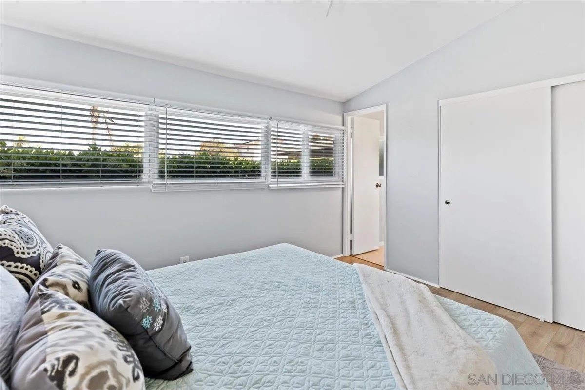 https://cdn.realtyfeed.com/cdn/127/250033516/15356eb142257833ab80c5be93fb7b7e.webp