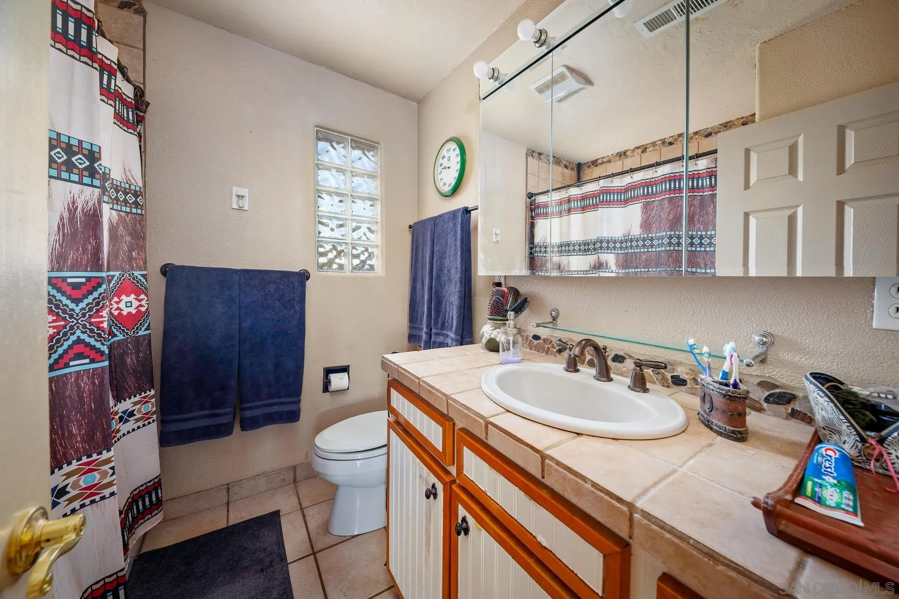 https://cdn.realtyfeed.com/cdn/127/250033520/38e1be4fe8a1287fdd0cda0f593d733c.webp
