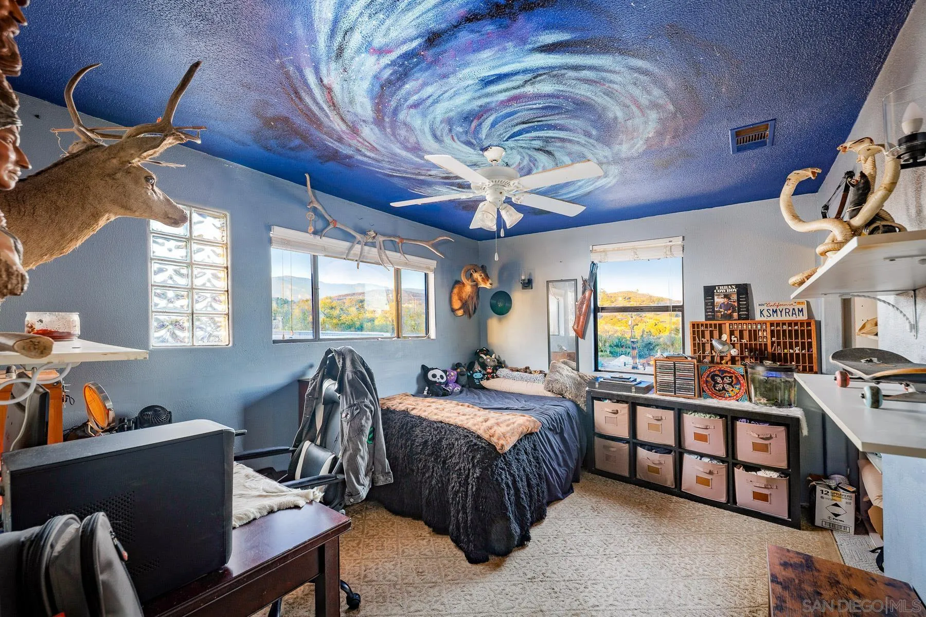 https://cdn.realtyfeed.com/cdn/127/250033520/c051f6acd69e524834eaa44fb300276d.webp