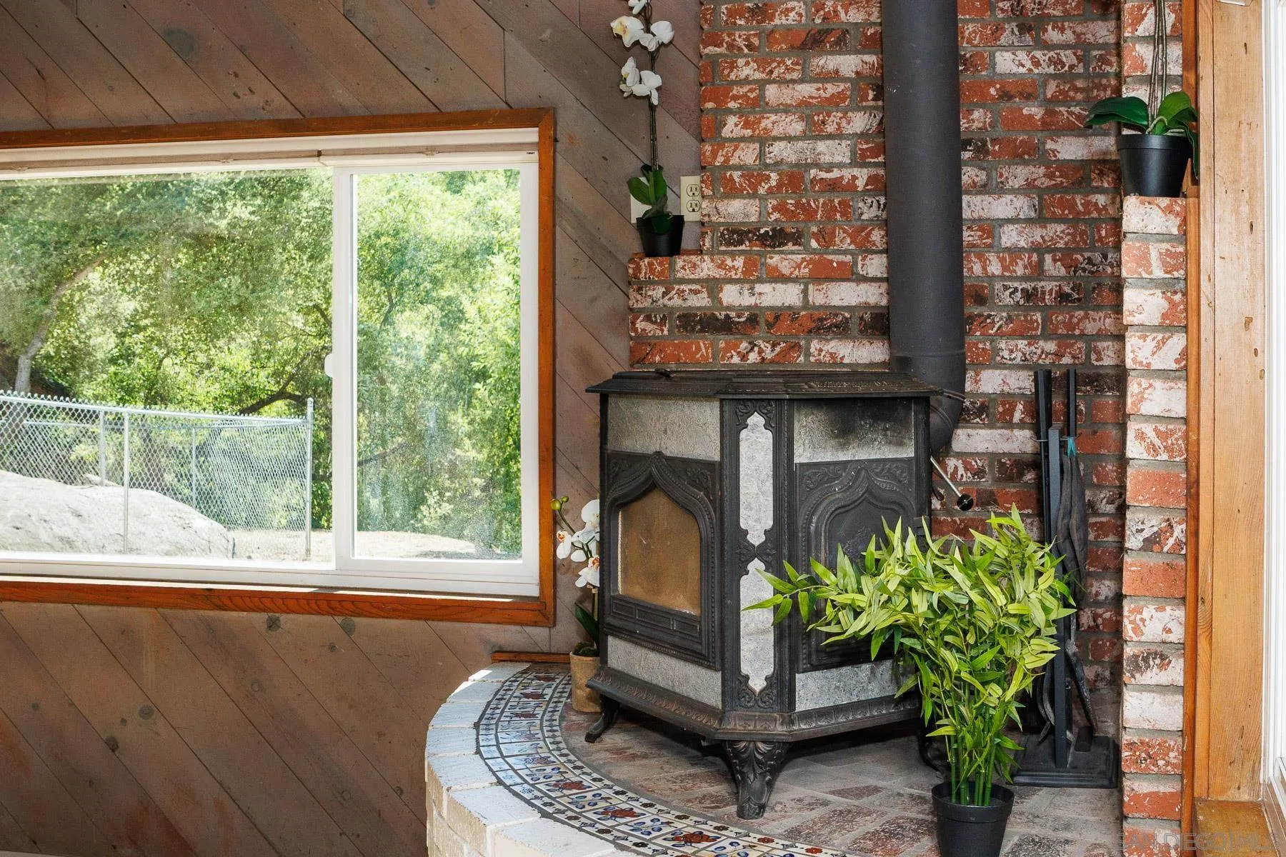 https://cdn.realtyfeed.com/cdn/127/250033521/206a6829ccdb02d483ffe77cfcd80bc1.webp
