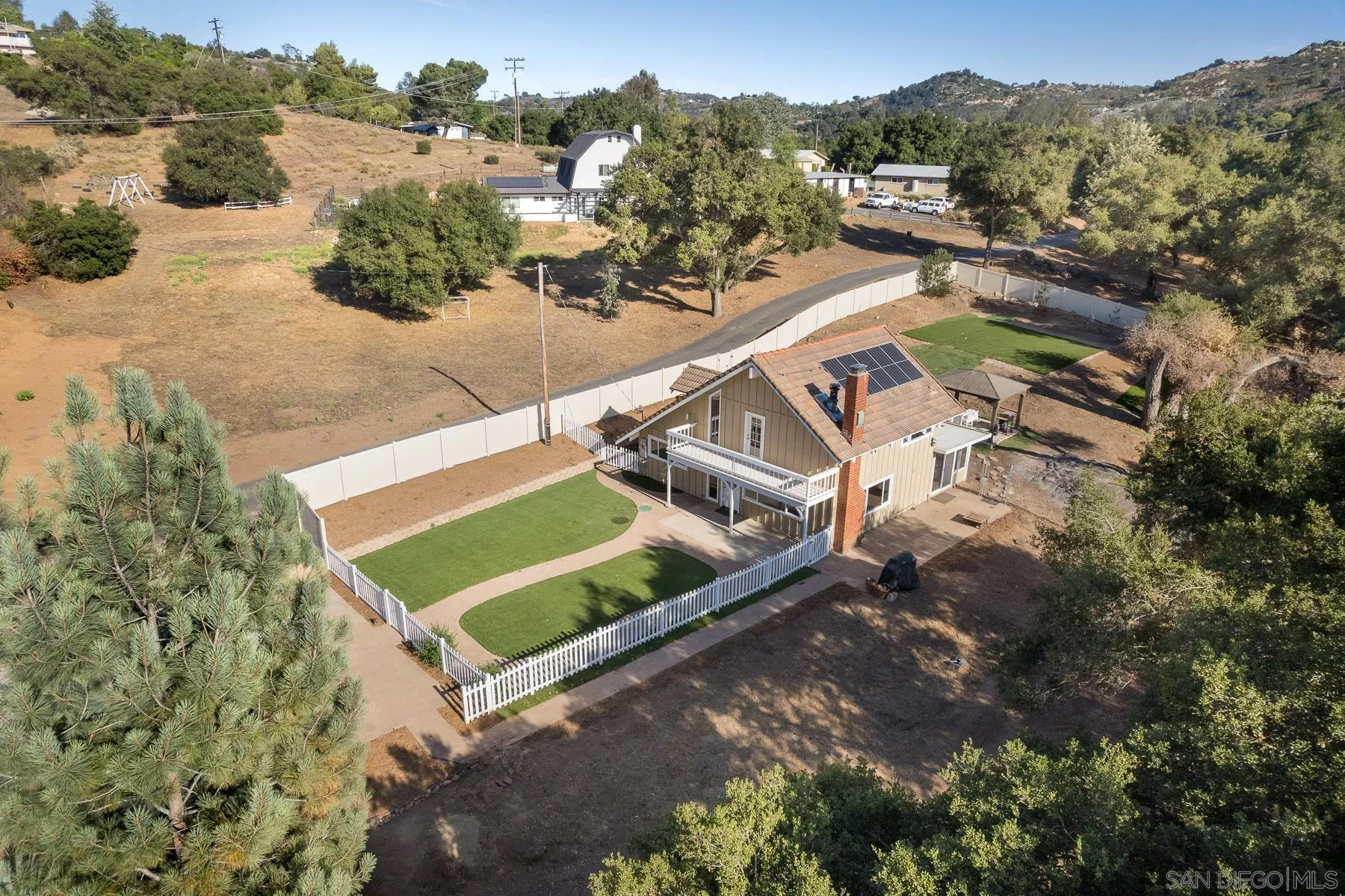 https://cdn.realtyfeed.com/cdn/127/250033521/40c7a59b166cc5504781fdc6fdc99557.webp