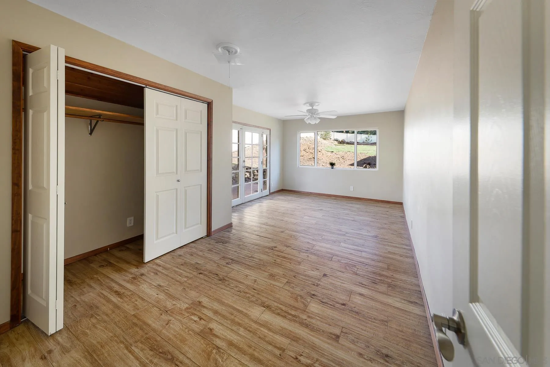 https://cdn.realtyfeed.com/cdn/127/250033521/5778e3bae058c18abdc523e4d6a24237.webp