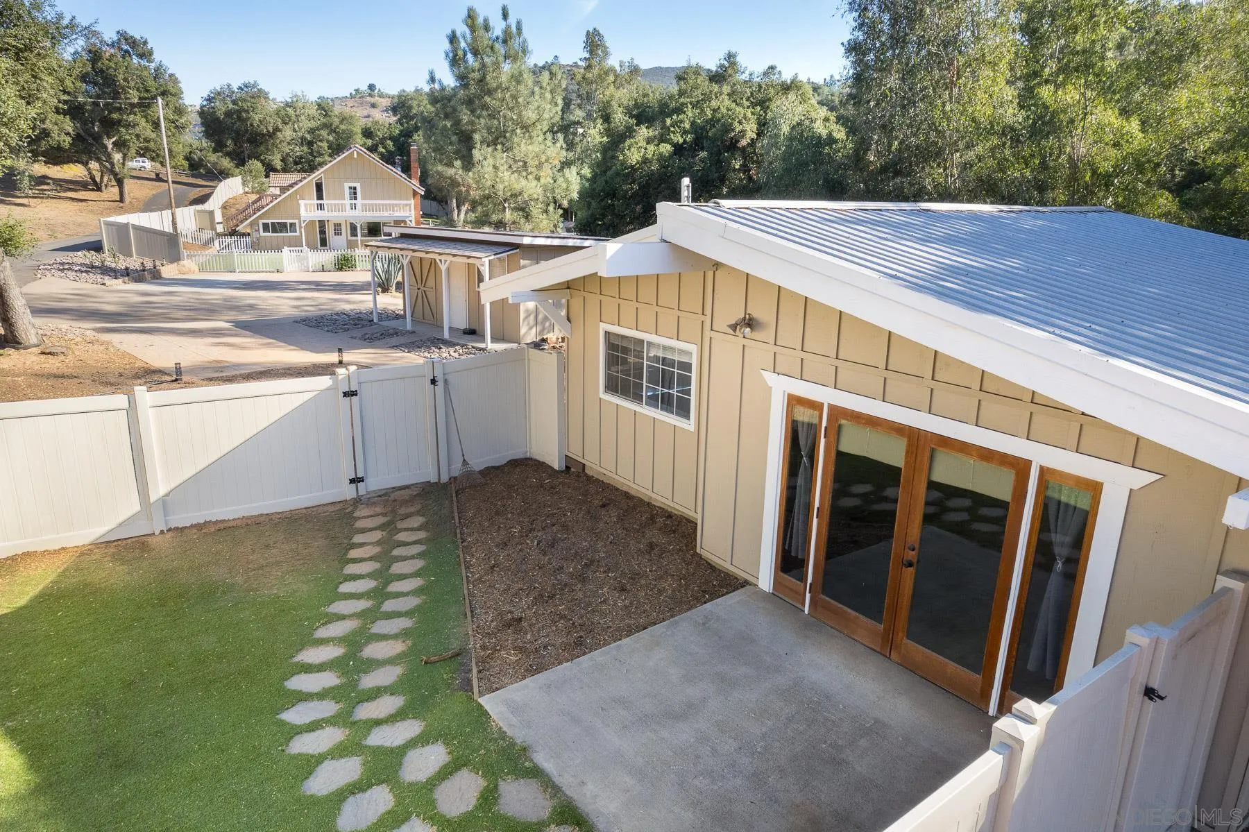 https://cdn.realtyfeed.com/cdn/127/250033521/6ccef33f1b9e8ddfd3afbcc6a794df53.webp
