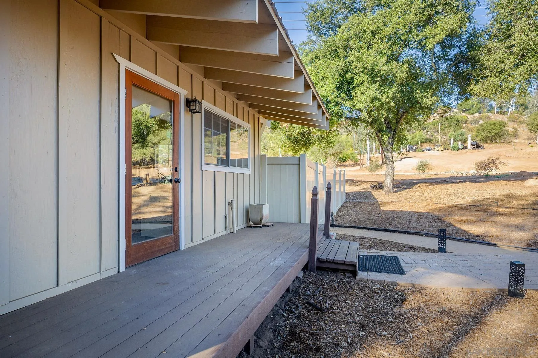 https://cdn.realtyfeed.com/cdn/127/250033521/ab6bb140631fdf1eaed7e98cf99395c5.webp