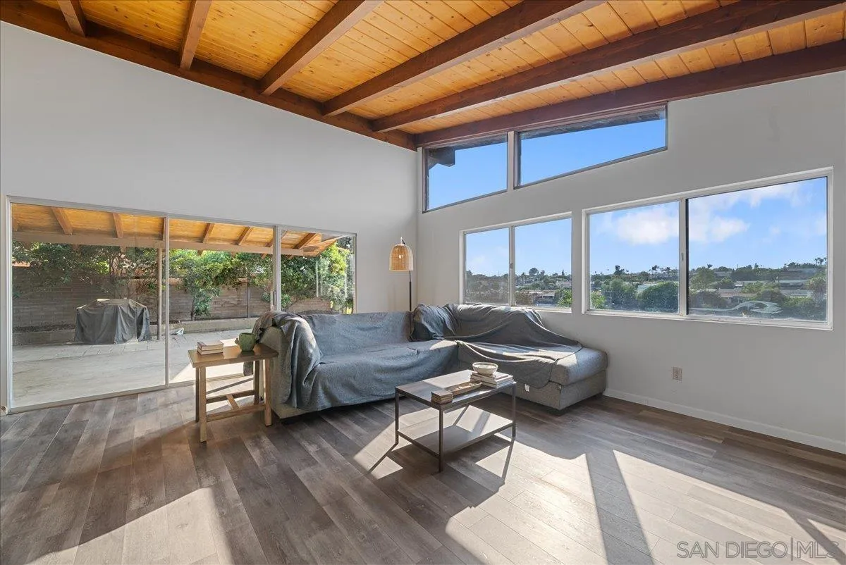 https://cdn.realtyfeed.com/cdn/127/250033525/473d2506a9e6e466028240f0fff3e92f.webp