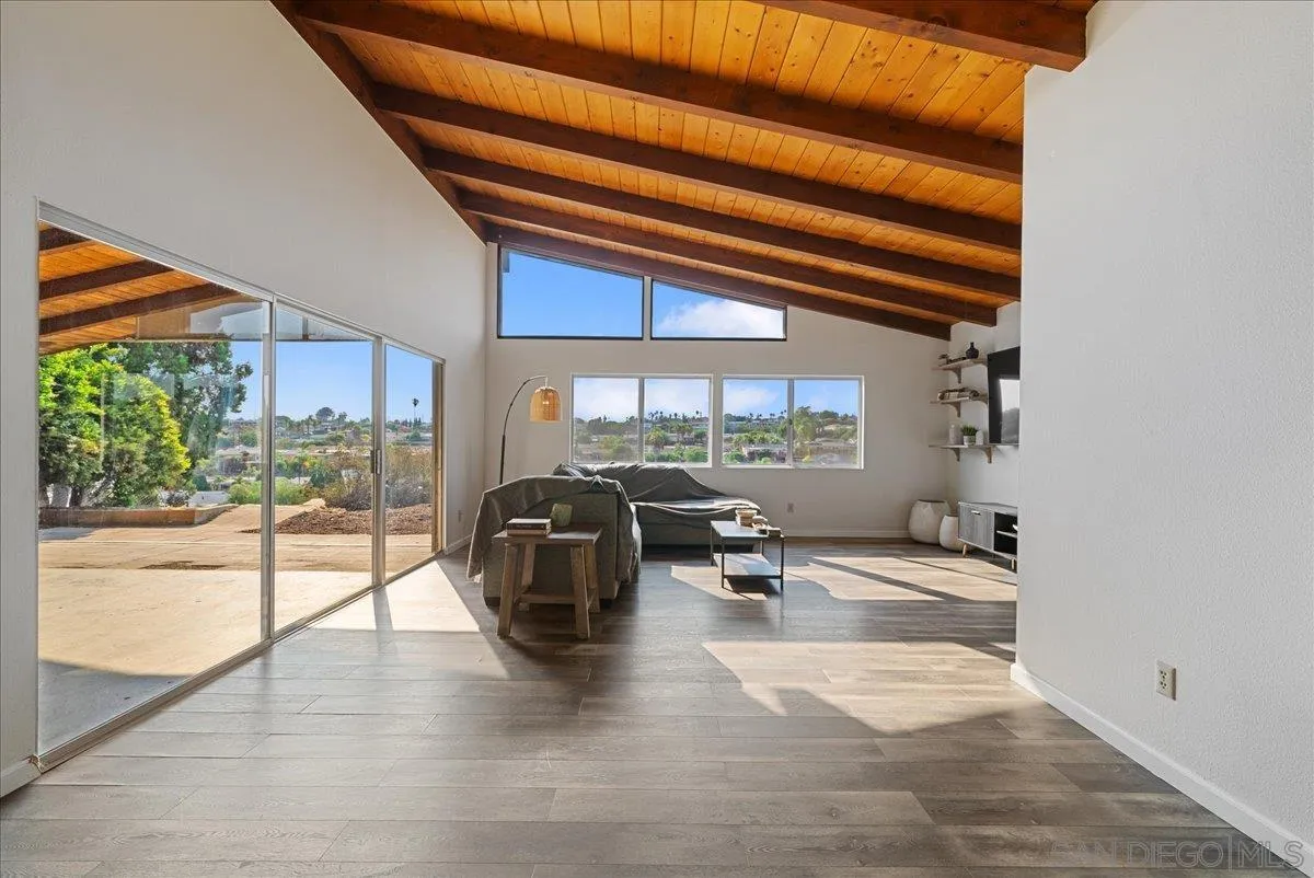 https://cdn.realtyfeed.com/cdn/127/250033525/5e2e75cd4bfd947de342ba4b3e4c7e96.webp