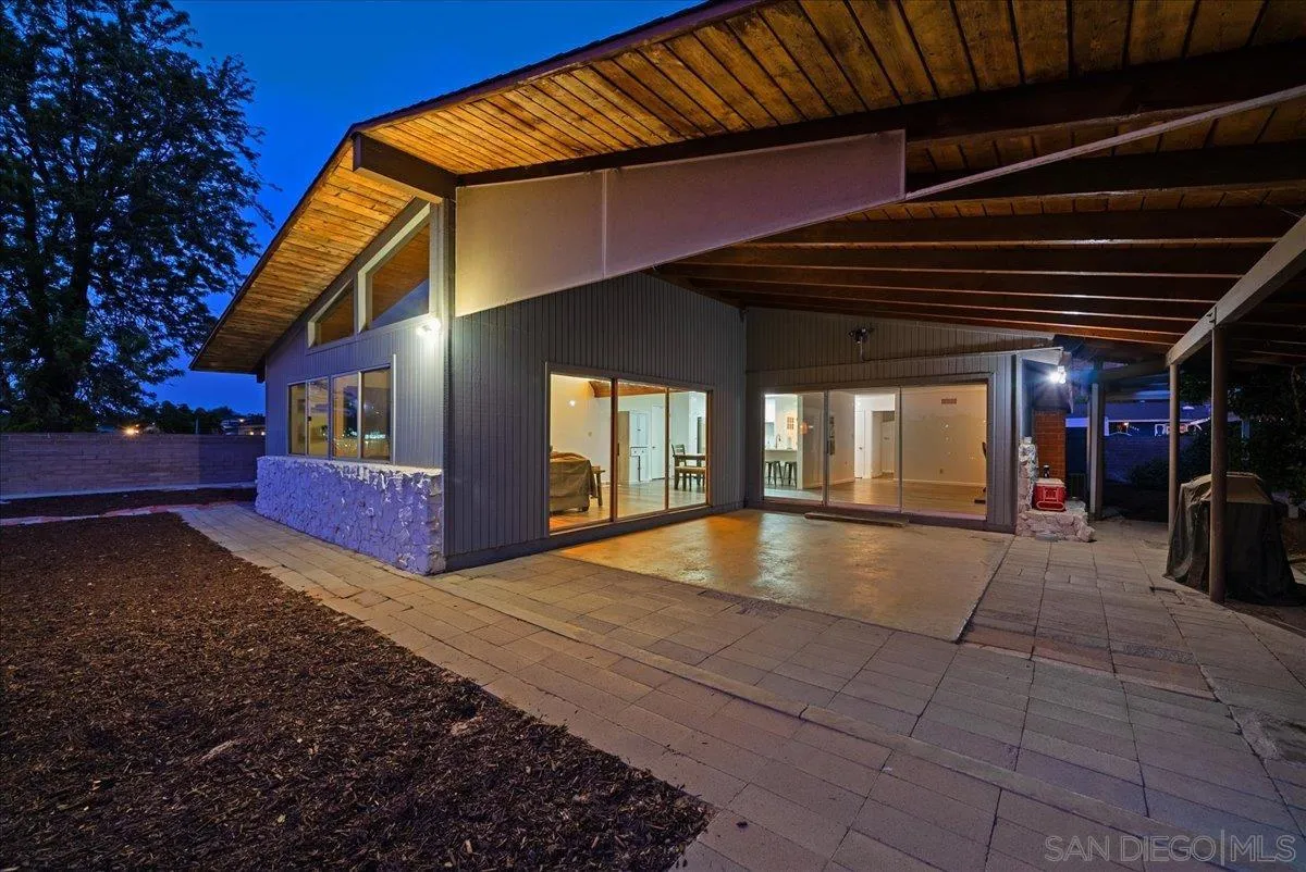 https://cdn.realtyfeed.com/cdn/127/250033525/fdad423b3766b2e9d4d2a7c282458a83.webp