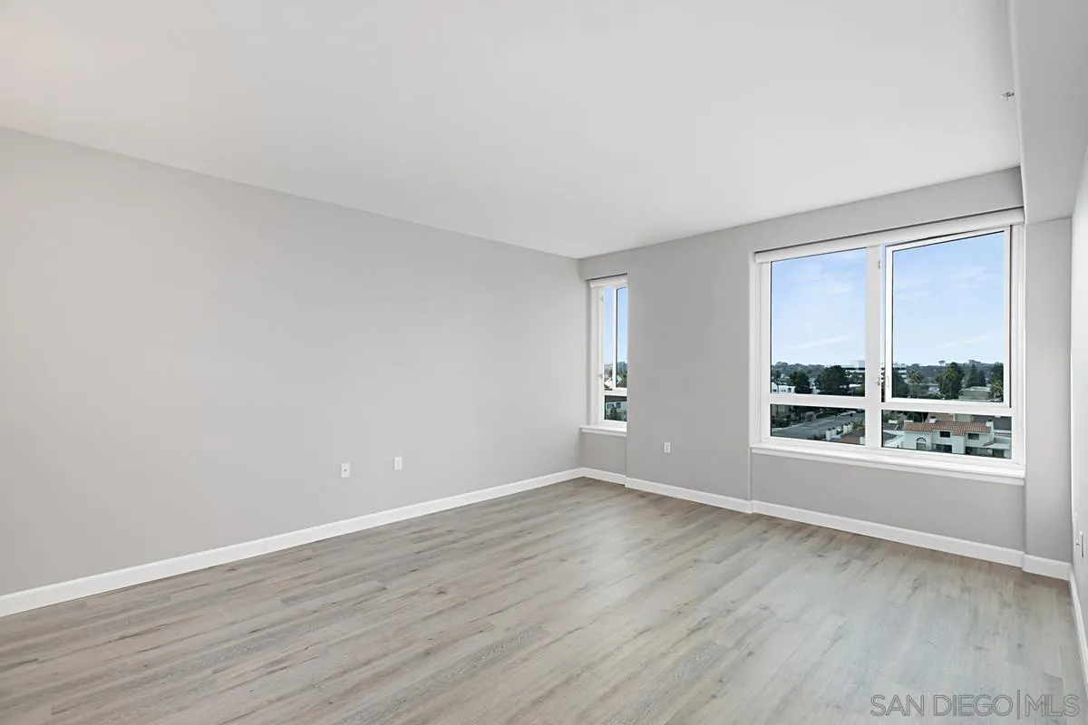 Photo #4: 250033526 Listing 