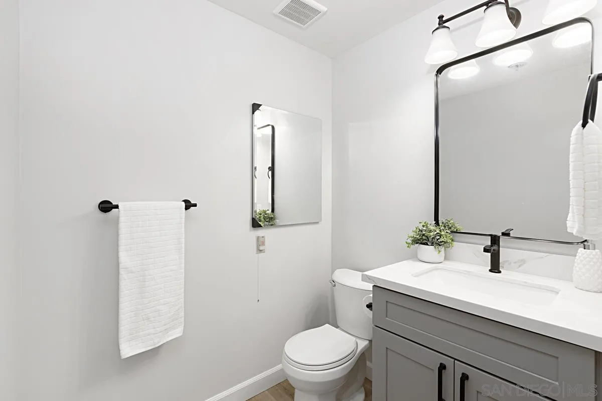 https://cdn.realtyfeed.com/cdn/127/250033526/693f98c79009226aca7b35cdbadd68f9.webp