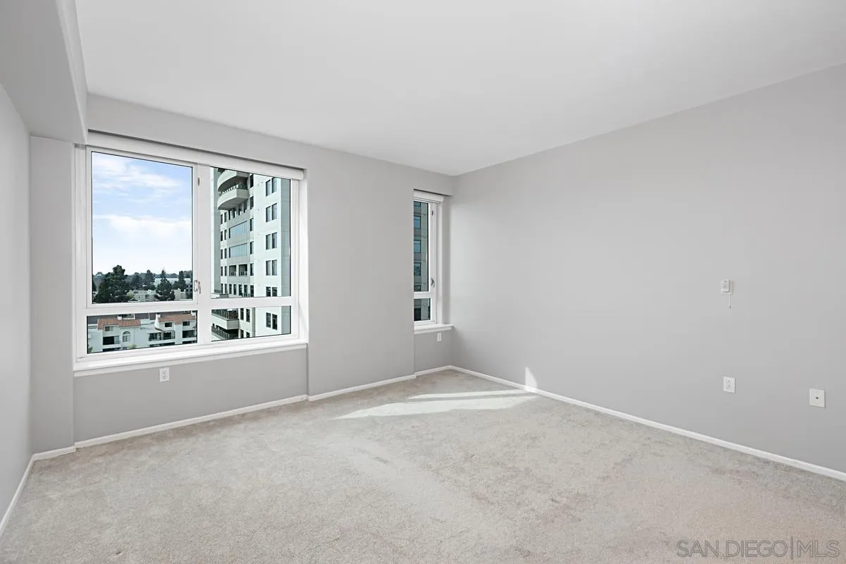 https://cdn.realtyfeed.com/cdn/127/250033526/9b9ab1e9a0821e6d806573ceafea3428.webp