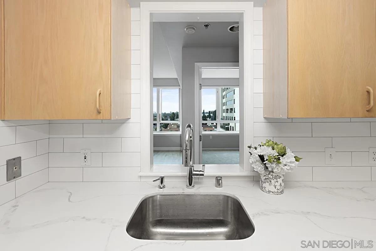 https://cdn.realtyfeed.com/cdn/127/250033526/f8e1f0ab9afa840b206f0a911b250033.webp