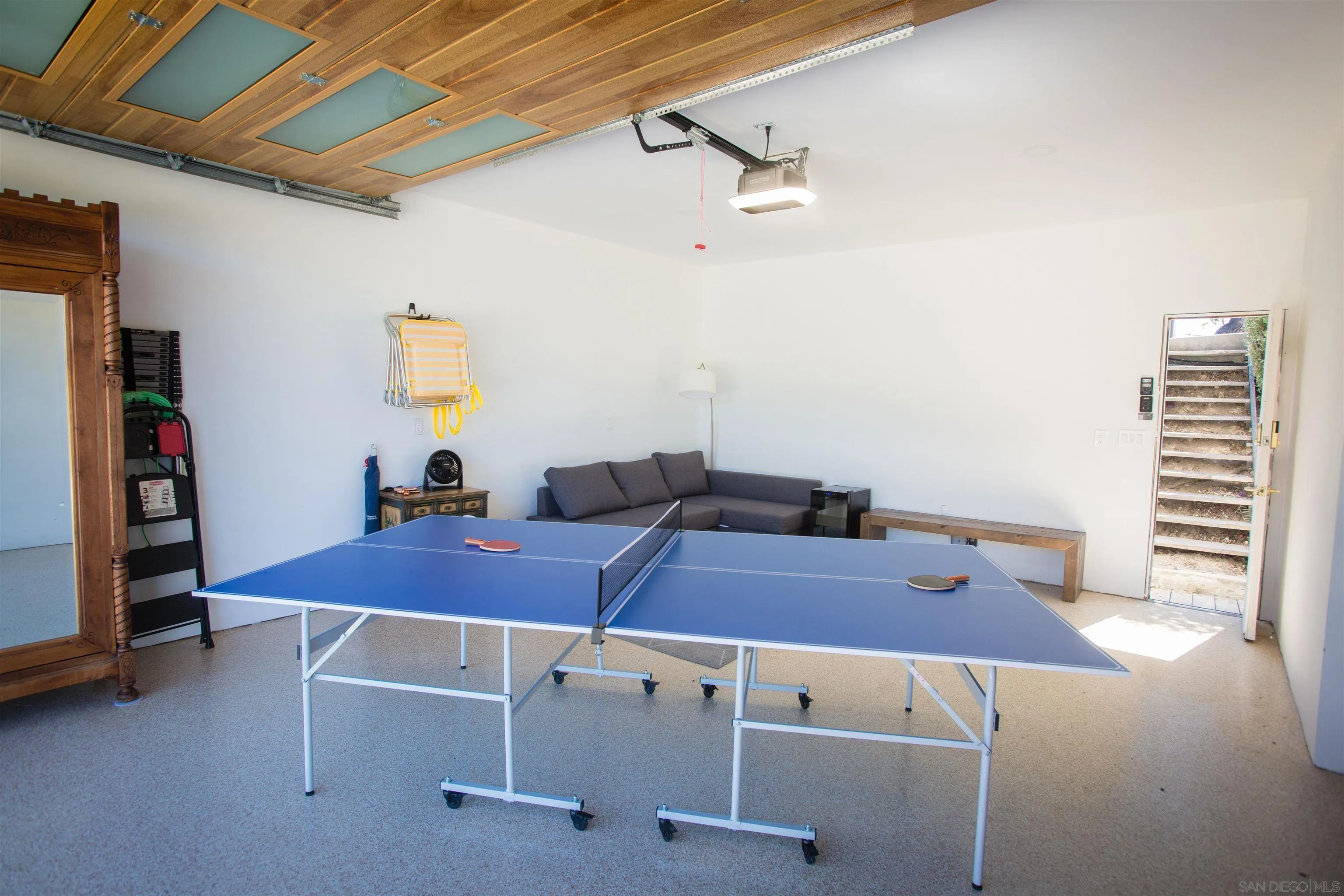 https://cdn.realtyfeed.com/cdn/127/250033529/90be363f43971334610b0de9f15b9995.webp