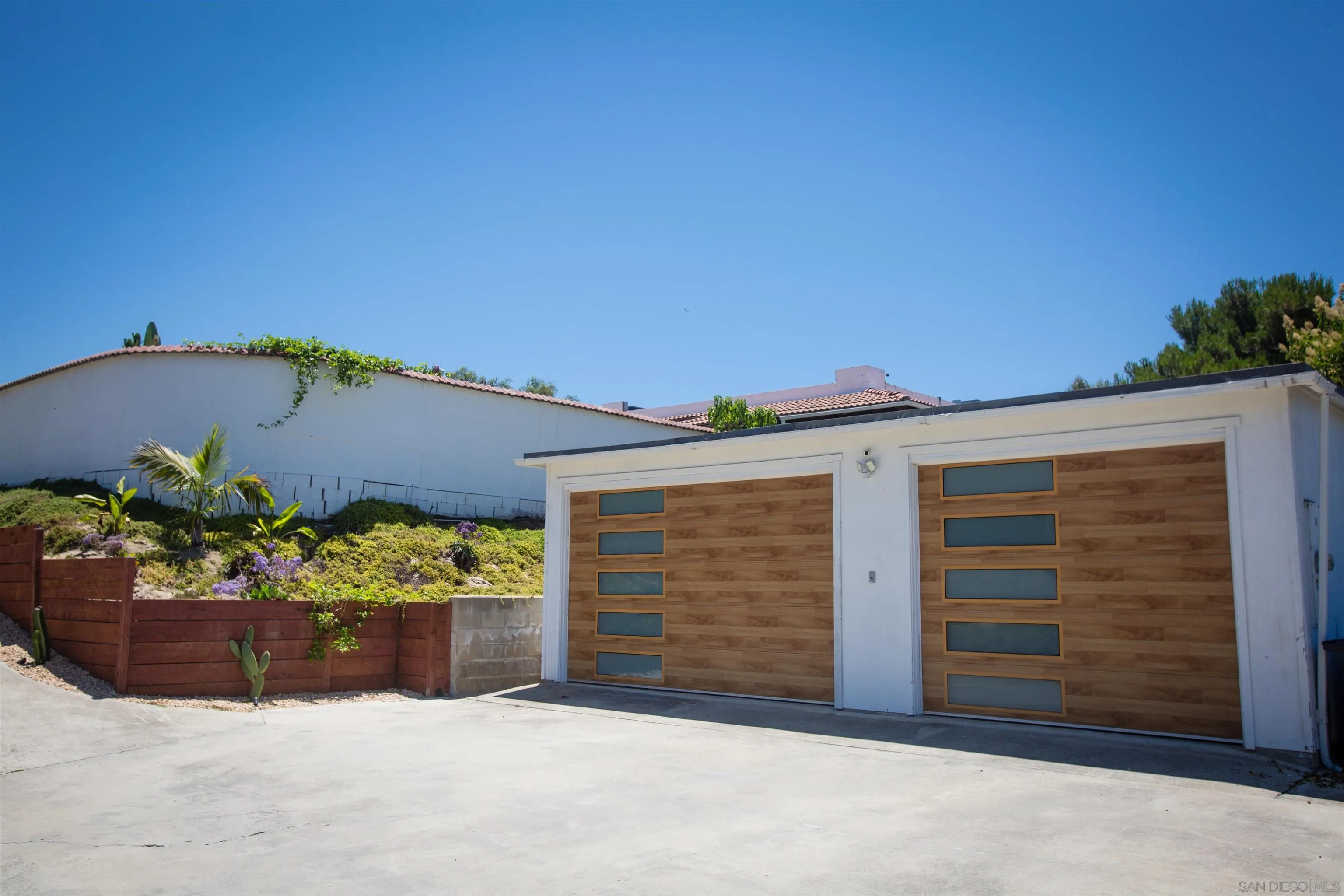 https://cdn.realtyfeed.com/cdn/127/250033529/c2776c3e7d9281dcf2fc260446f9fff7.webp