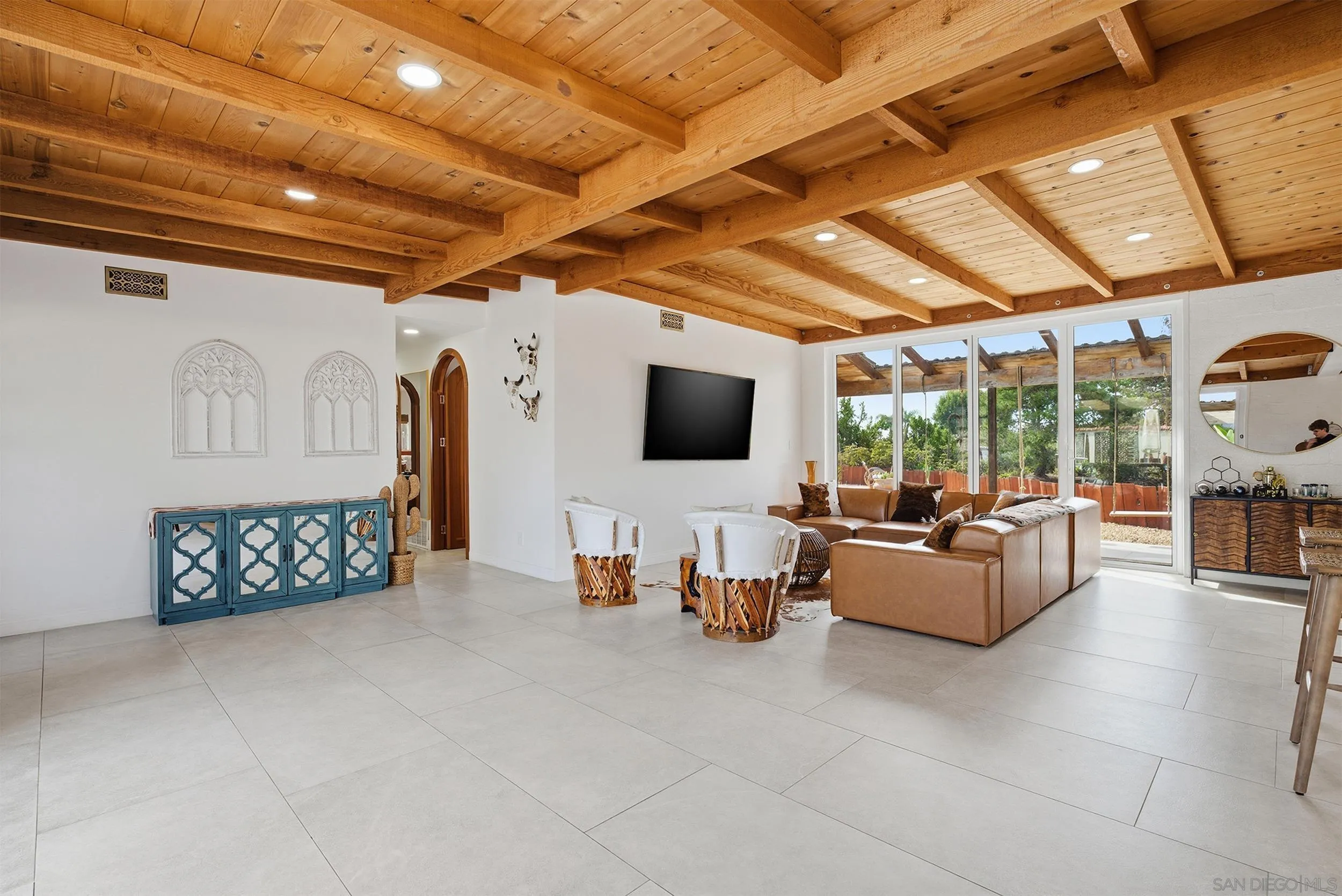 https://cdn.realtyfeed.com/cdn/127/250033529/e7edaa6672d557f19b014de928b637ae.webp