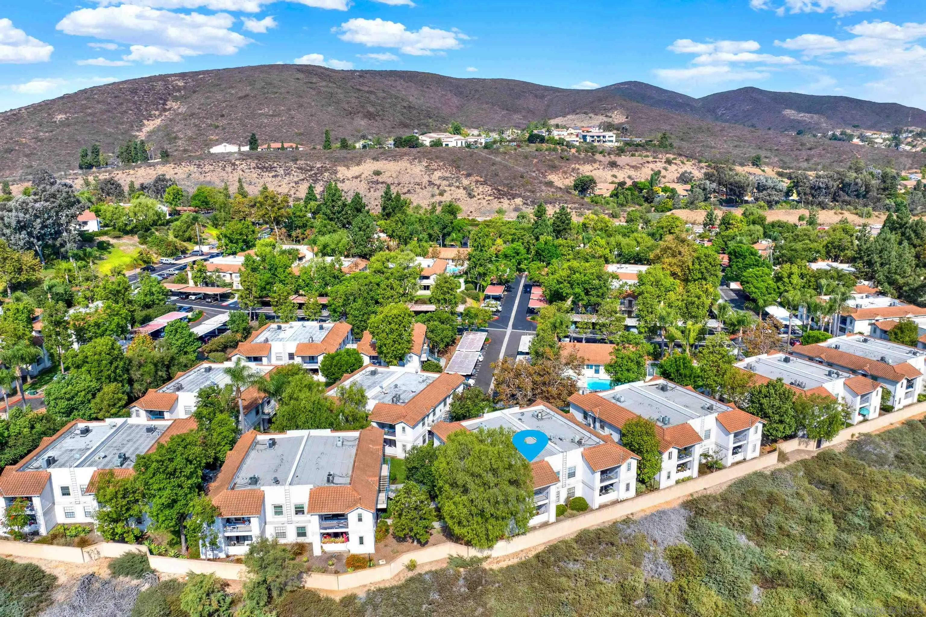 Photo #3: 250033545 Listing 