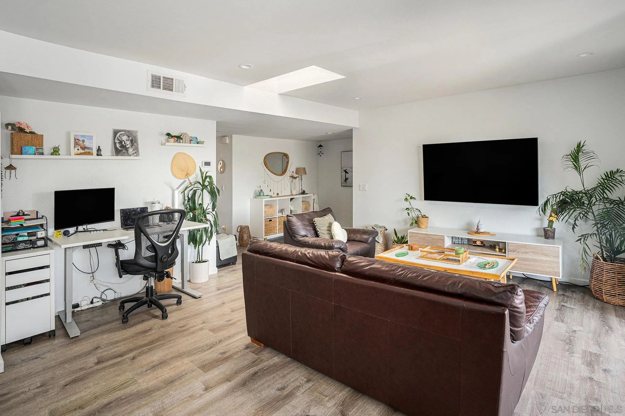 Photo #3: 250033549 Listing 