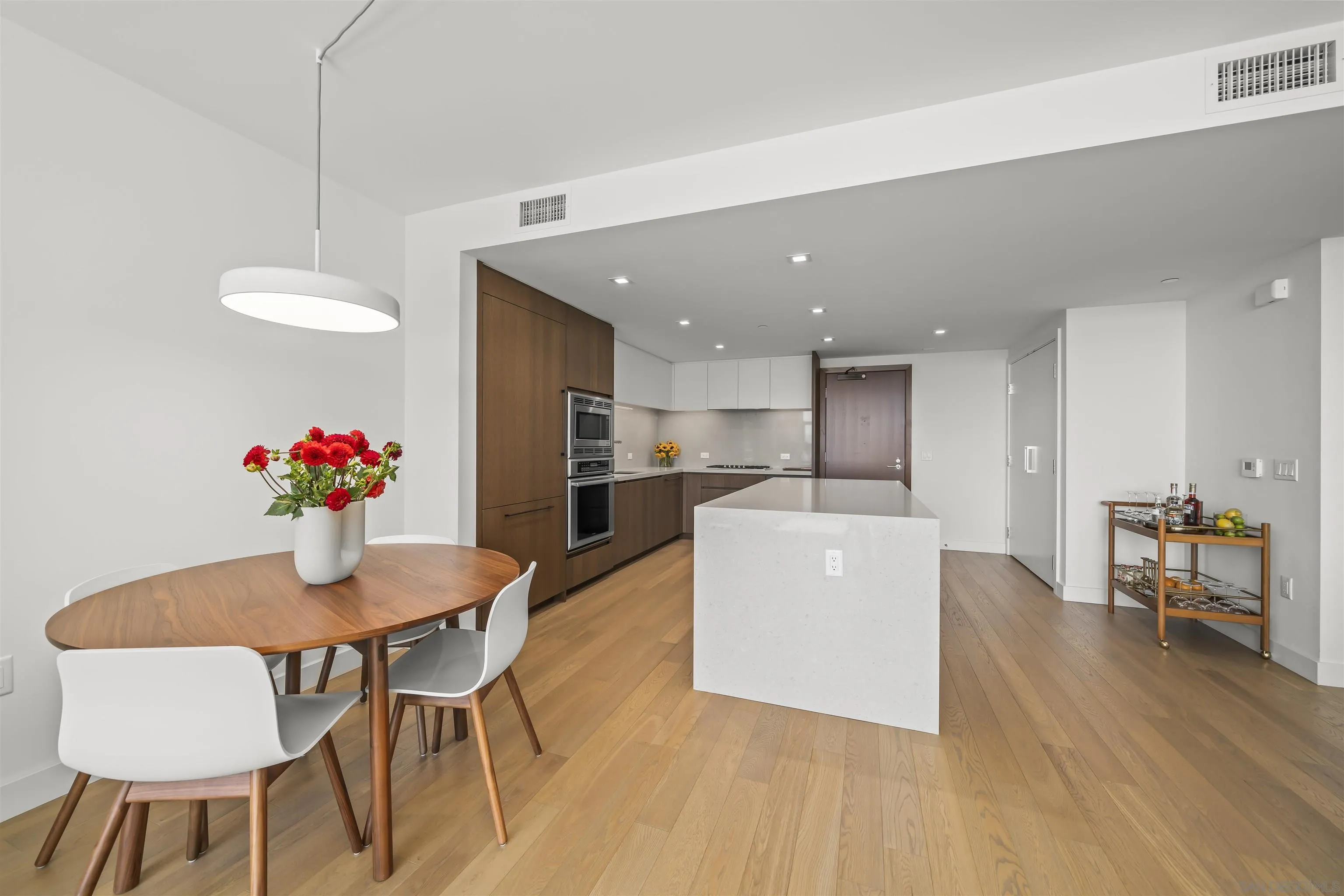 Photo #10: 250033553 Listing: Photo #10
