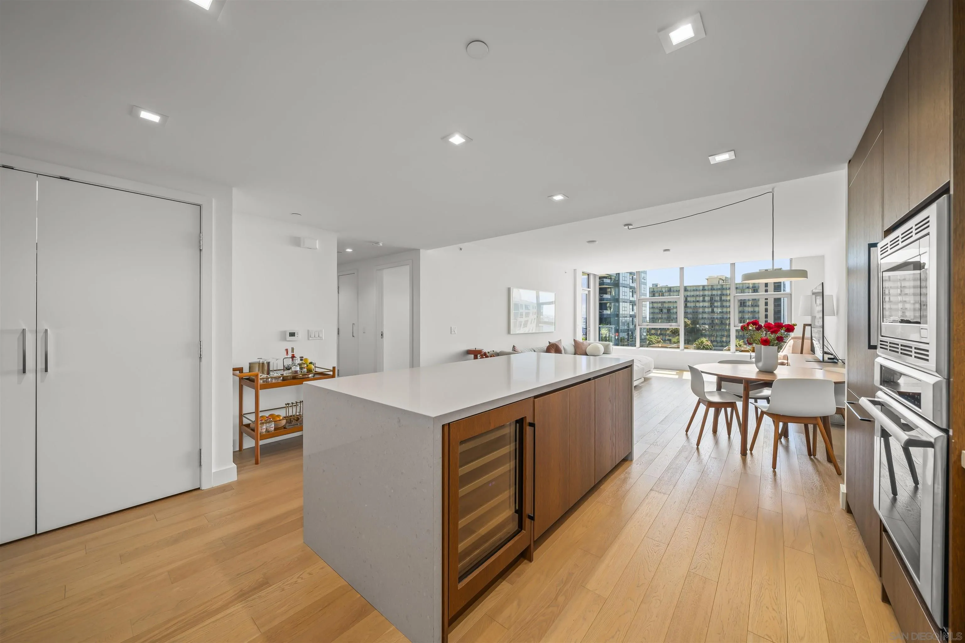 Photo #11: 250033553 Listing: Photo #11