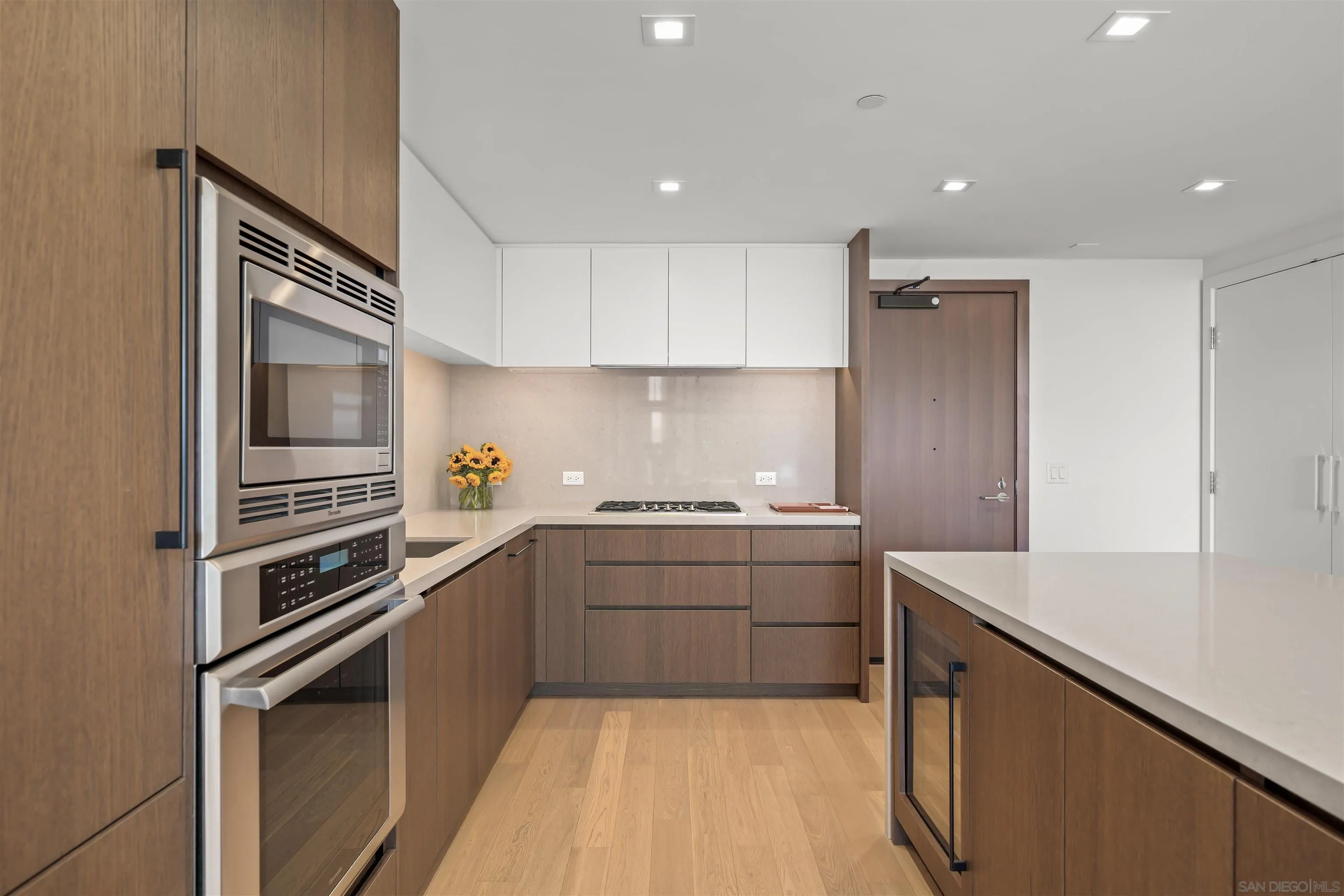 Photo #6: 250033553 Listing 