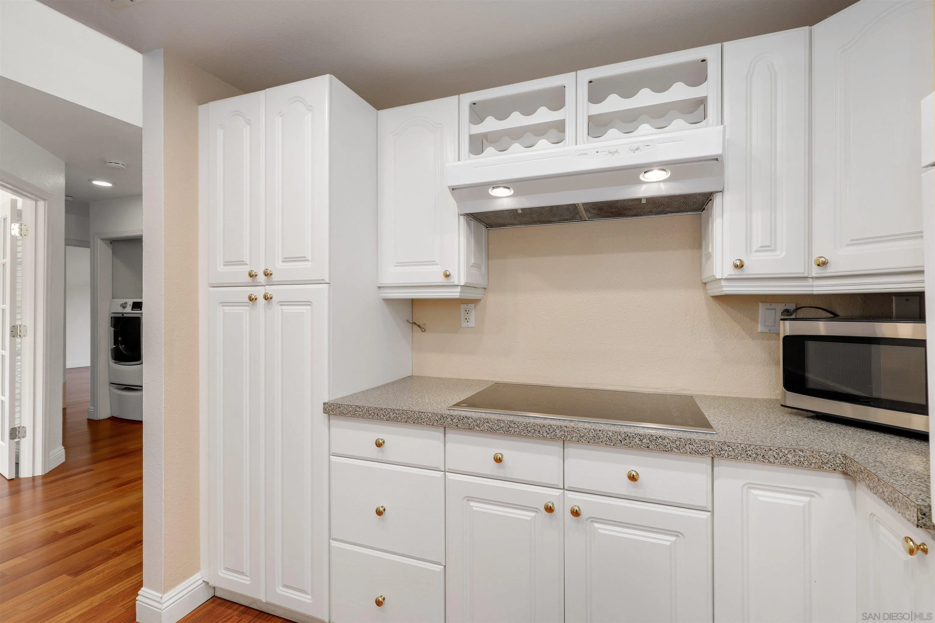 Photo #5: 250033554 Listing 