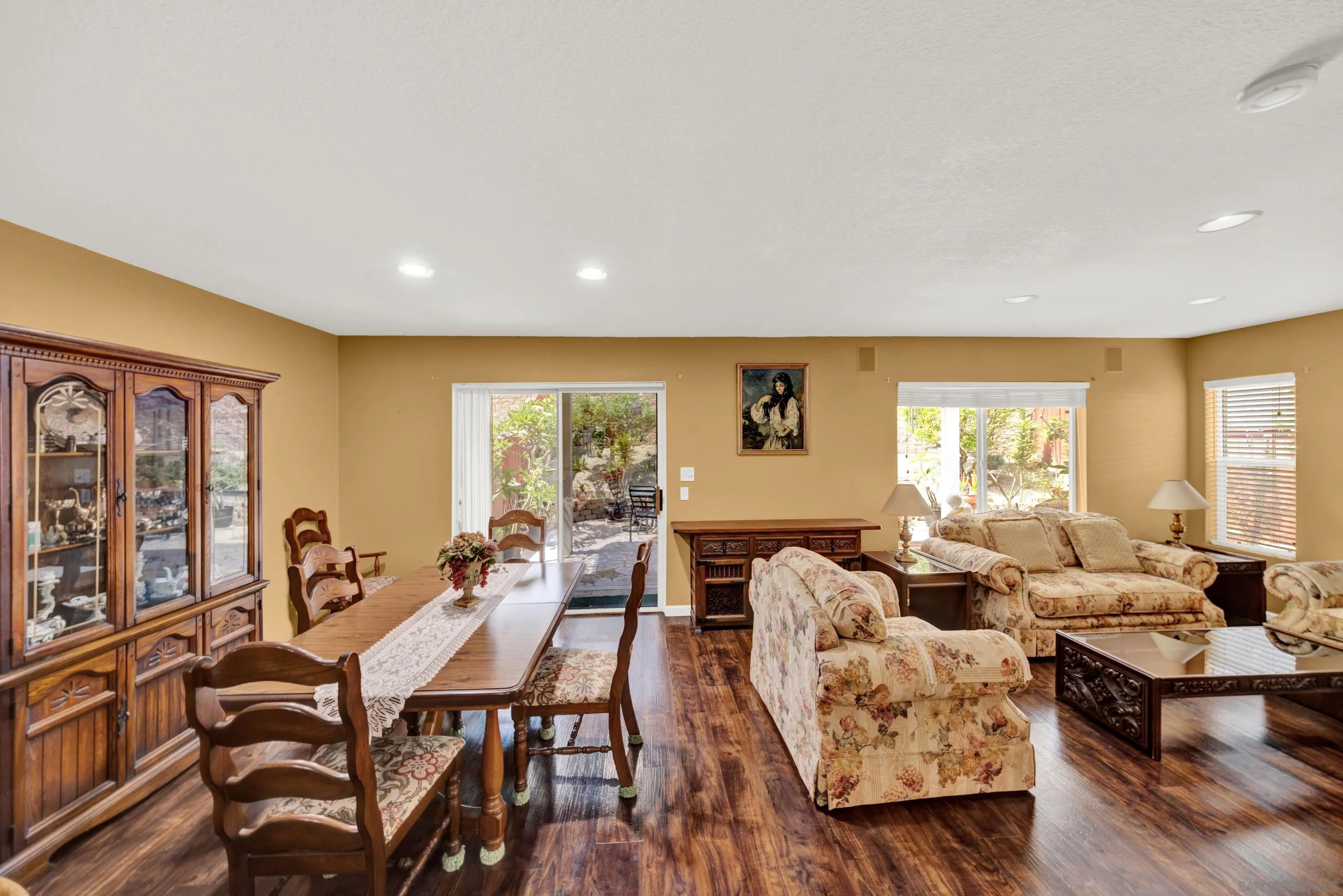 Photo #13: 250033559 Listing: Photo #13