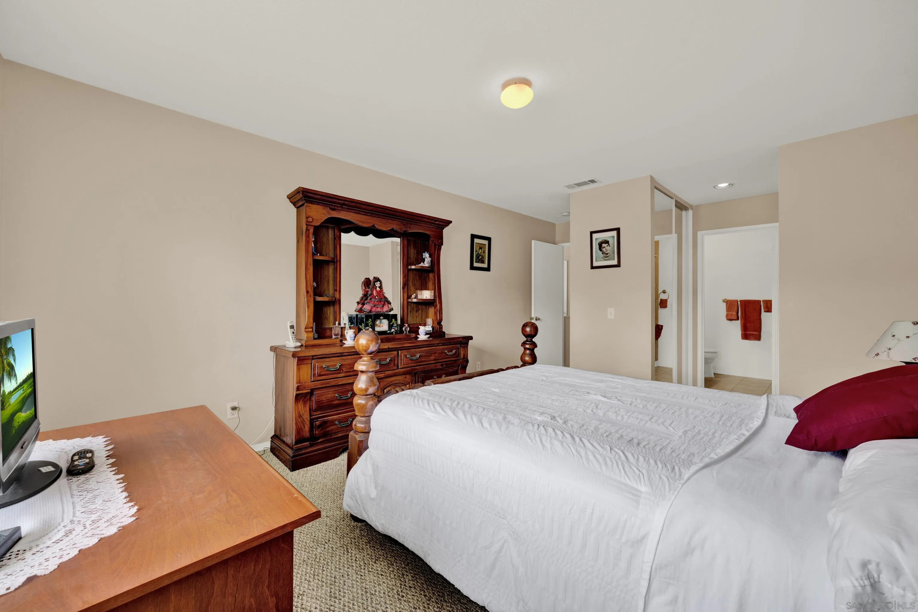 Photo #25: 250033559 Listing: Photo #25