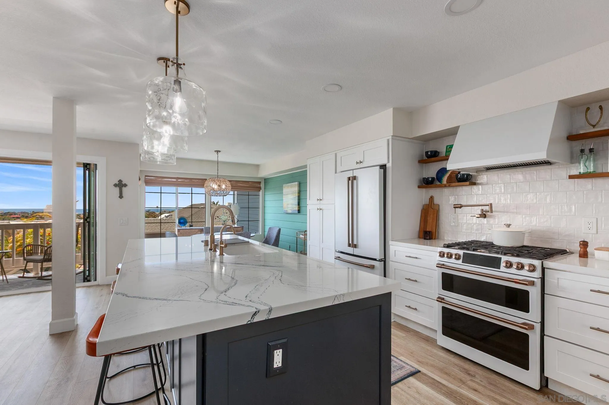 Photo #9: 250033568 Listing: Photo #9