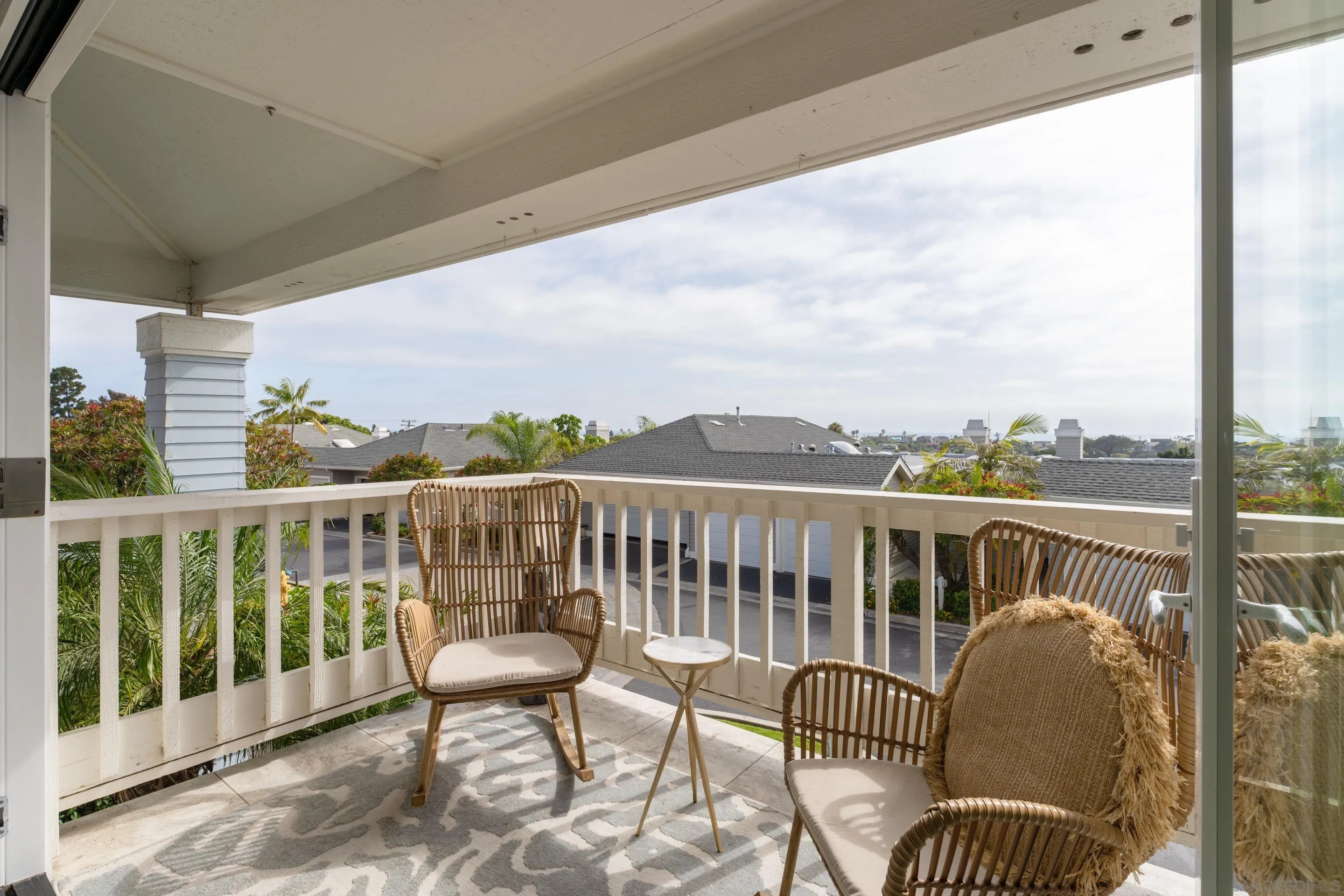 Photo #2: 250033568 Listing 