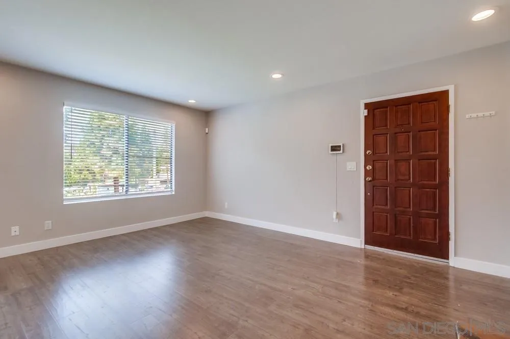 Photo #9: 250033571 Listing: Photo #9