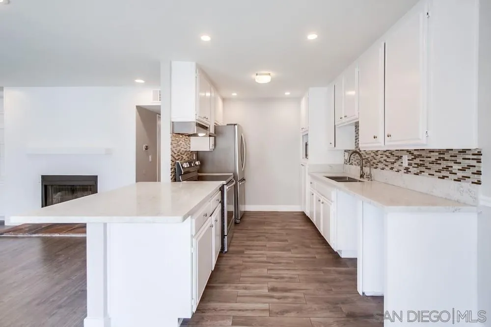 Photo #13: 250033571 Listing: Photo #13