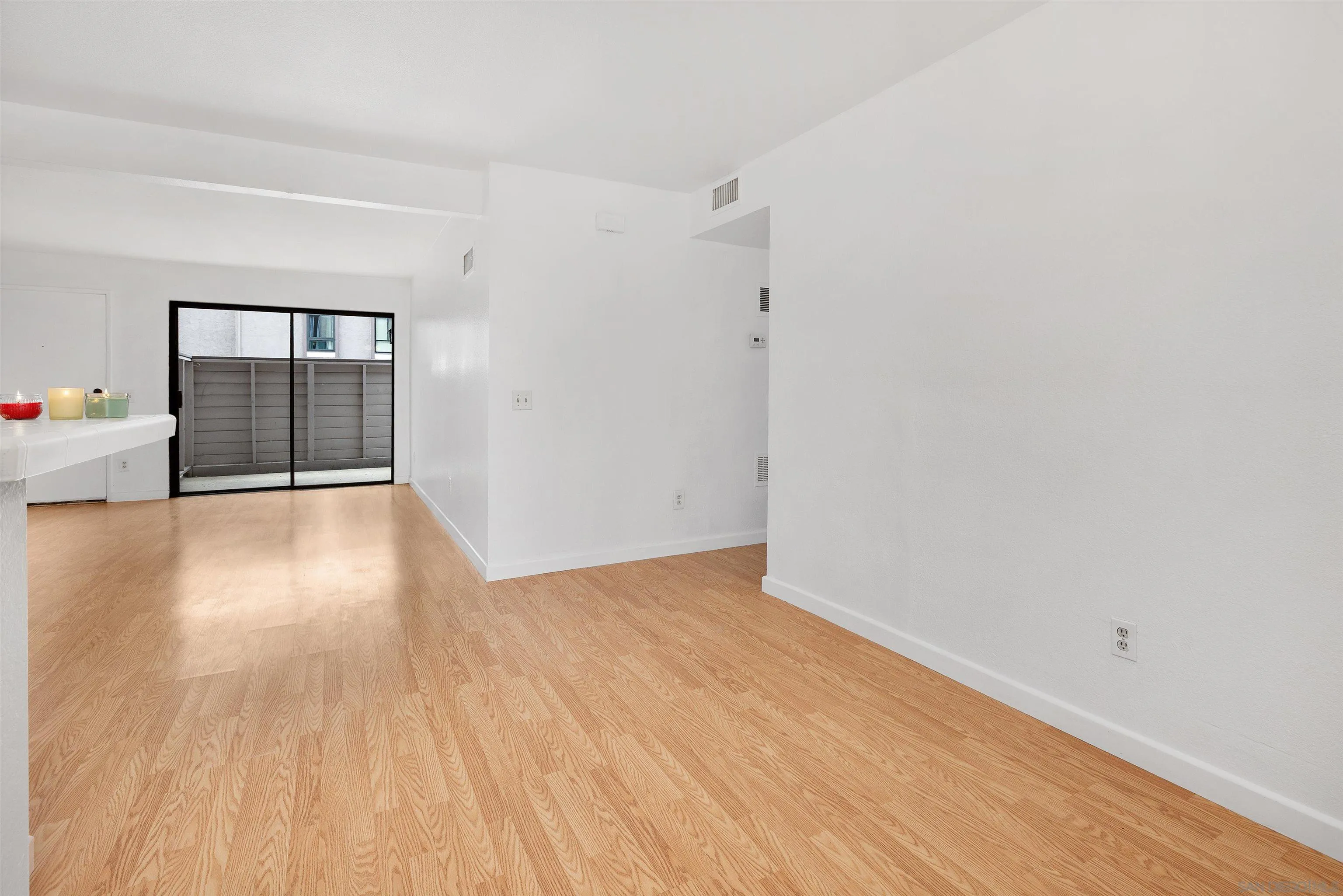 Photo #8: 250033575 Listing: Photo #8