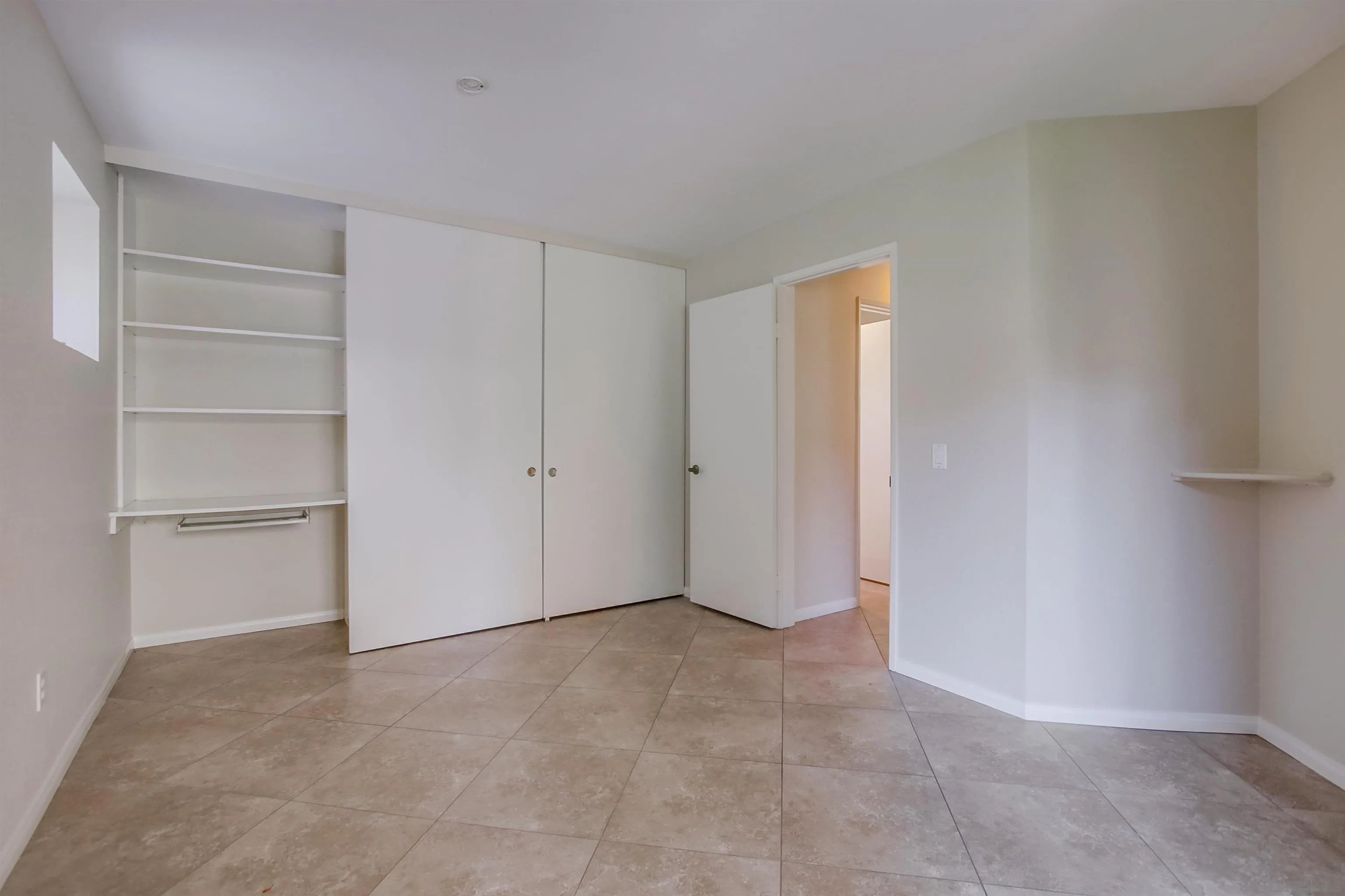 Photo #16: 250033576 Listing: Photo #16