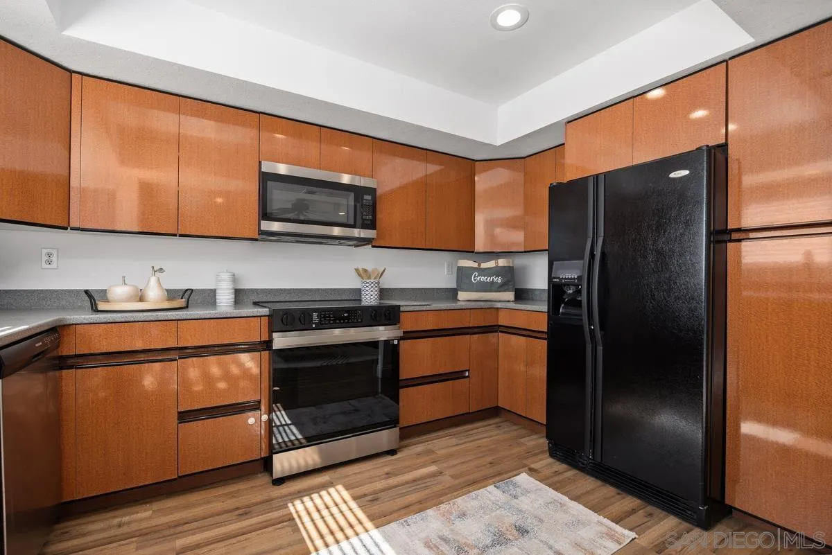 Photo #6: 250033584 Listing 