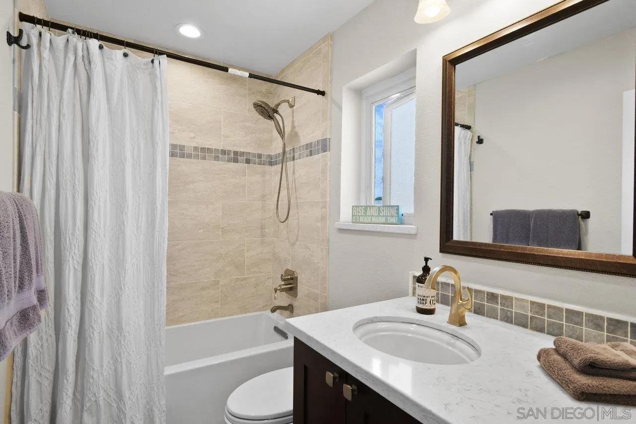 Photo #16: 250033608 Listing: Photo #16